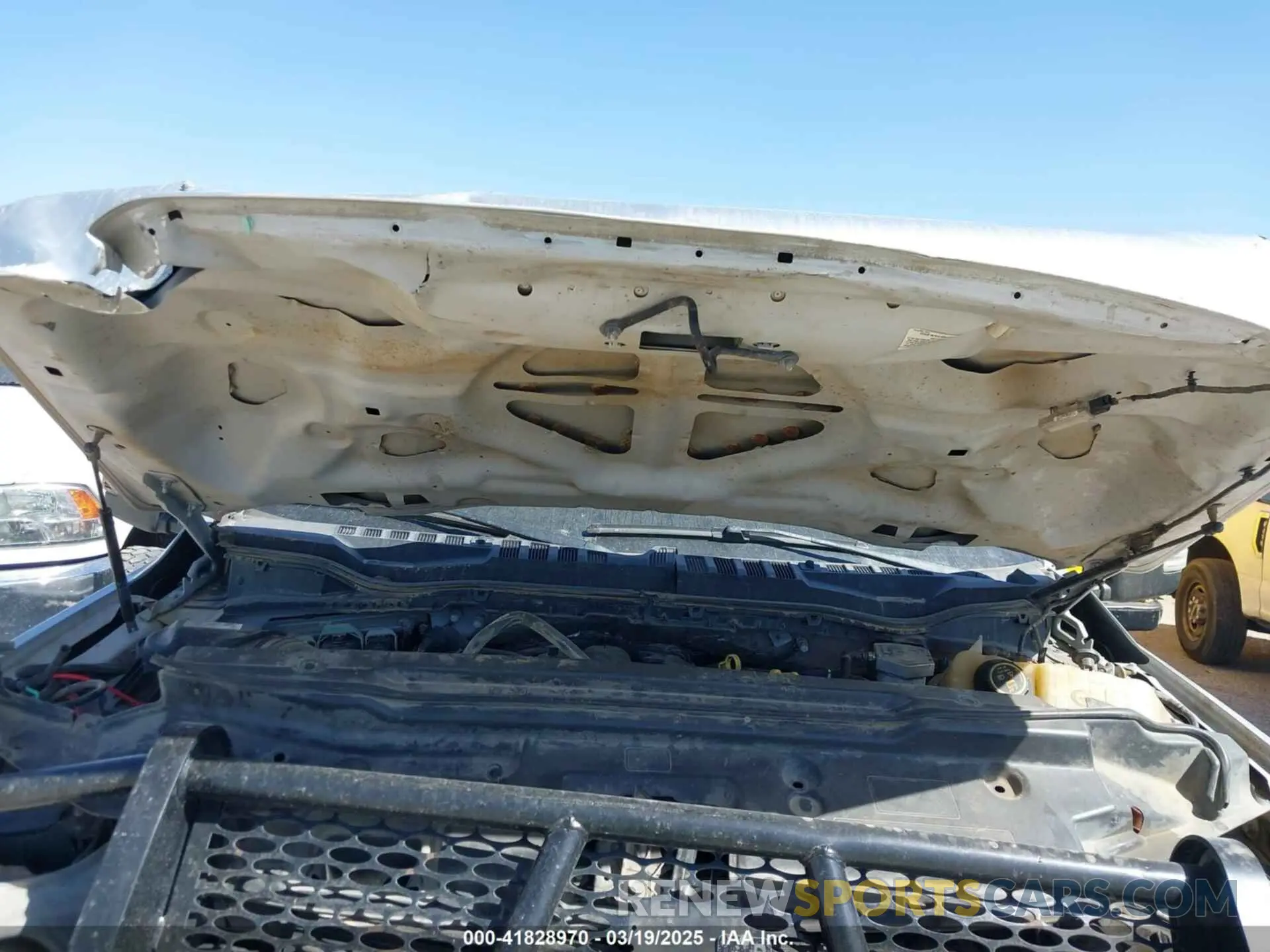 9 Photograph of a damaged car 1FT8W3DT5KEF39307 FORD F-350 2019