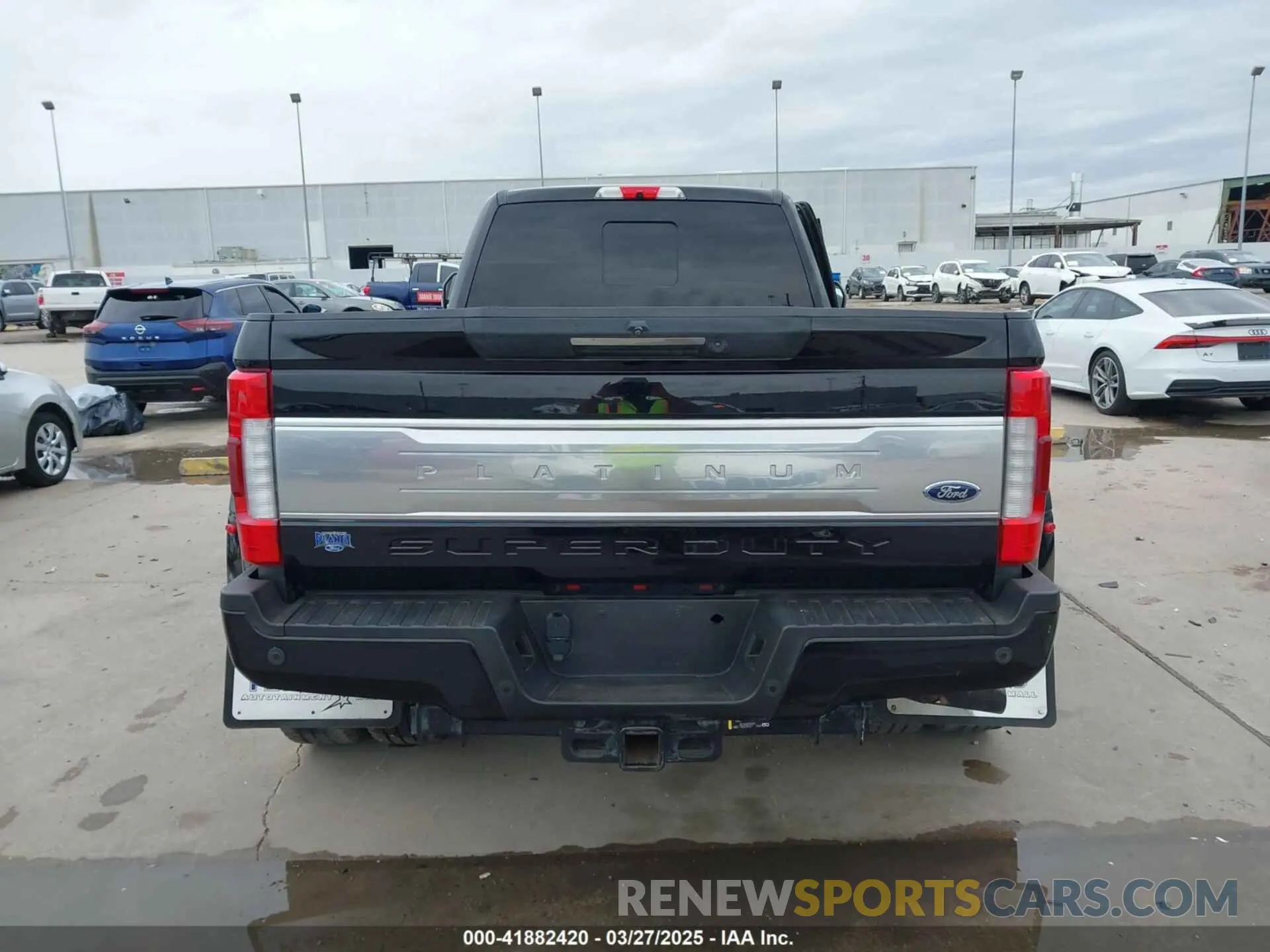 15 Фотография поврежденного автомобиля 1FT8W3DT6KEE20312 FORD F-350 2019