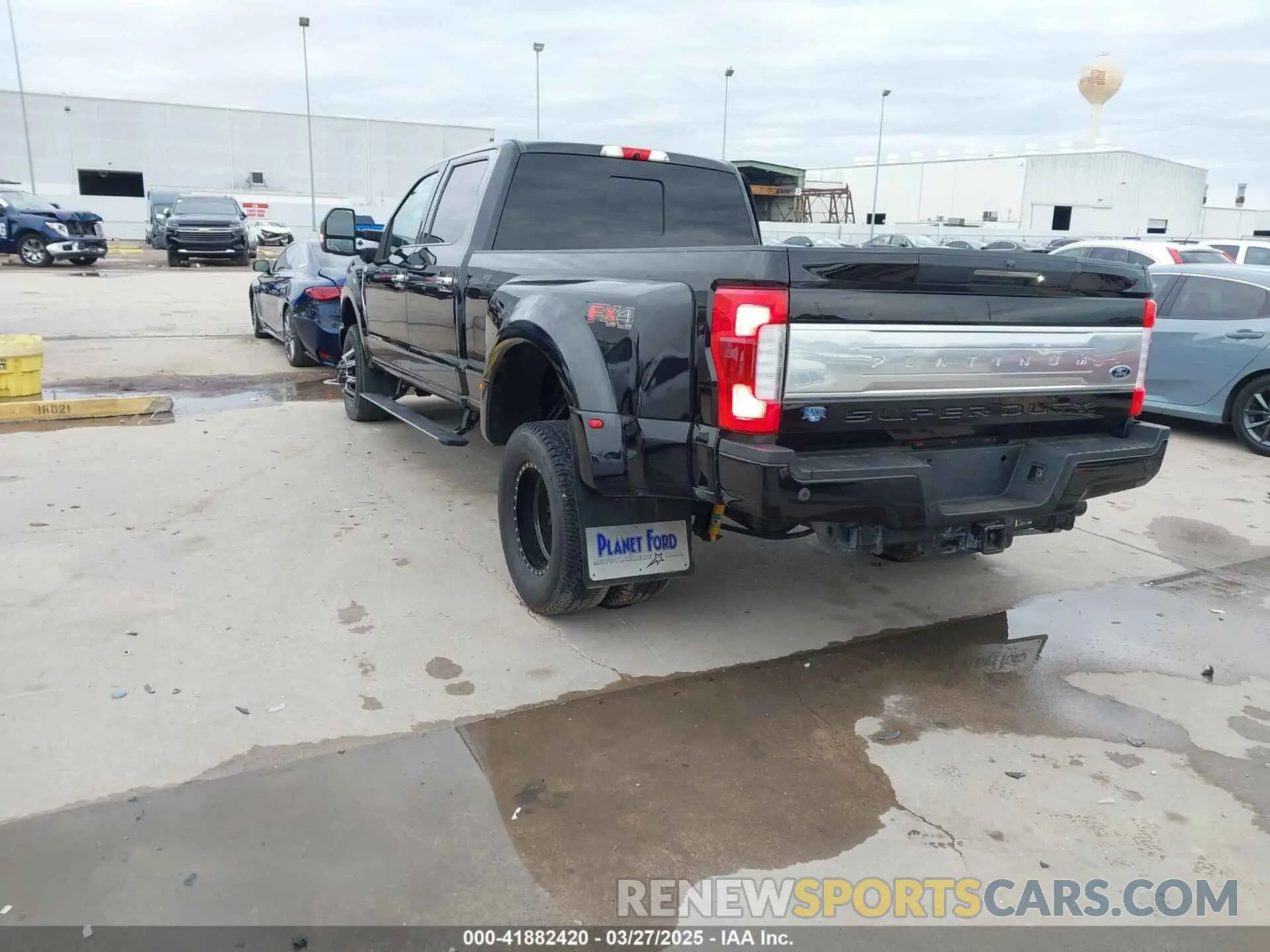 3 Фотография поврежденного автомобиля 1FT8W3DT6KEE20312 FORD F-350 2019