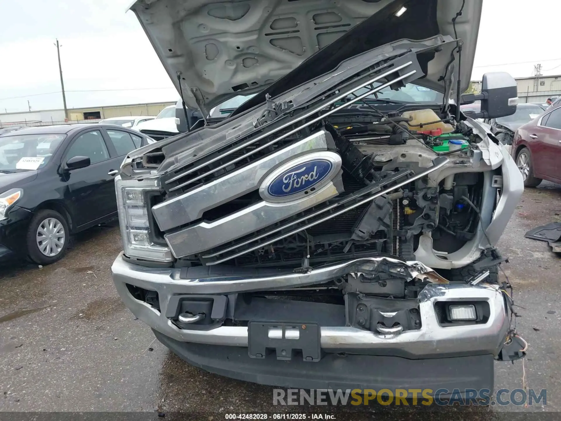 12 Photograph of a damaged car 1FT8W3DT7KEE20576 FORD F-350 2019