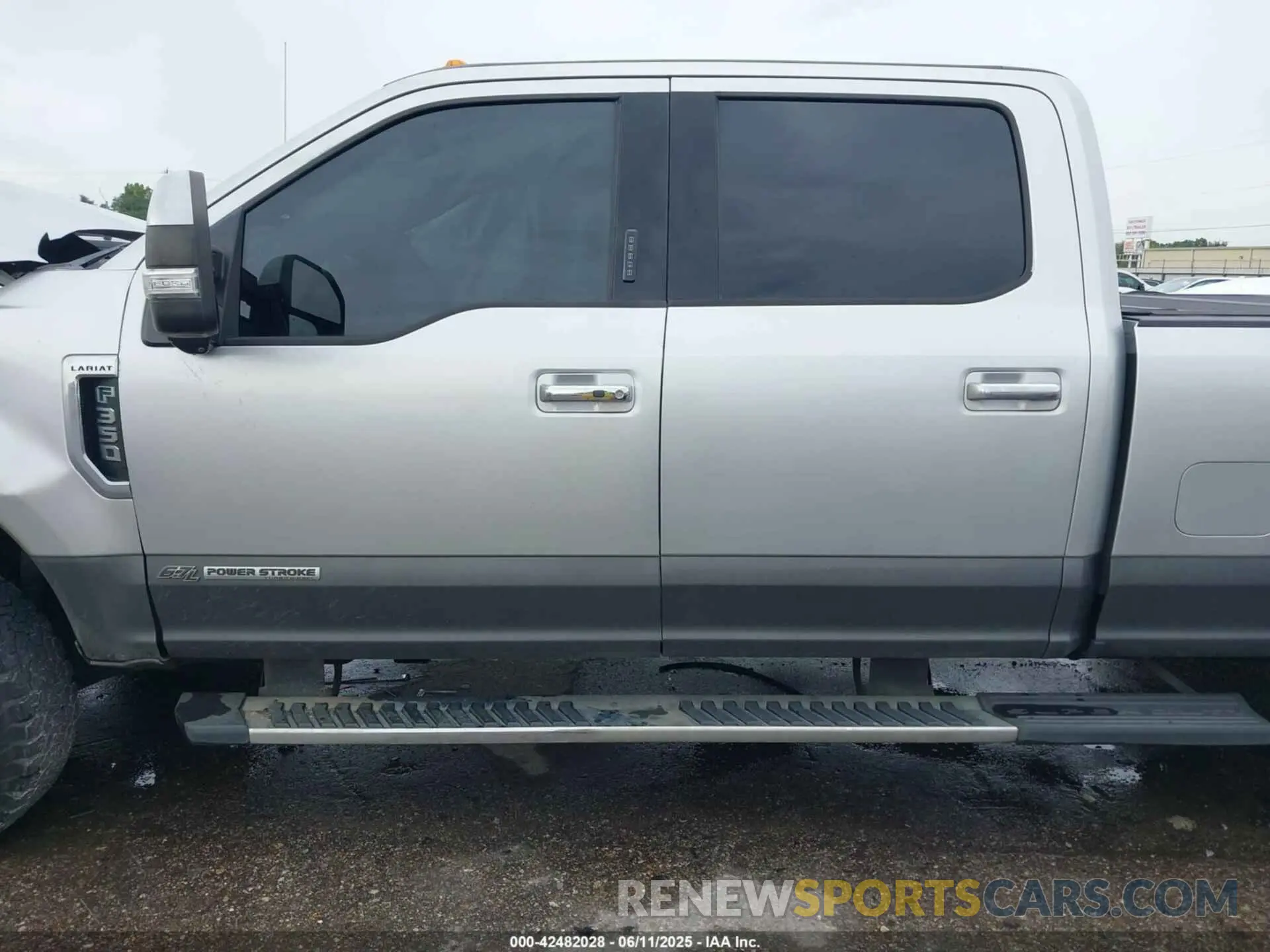 14 Photograph of a damaged car 1FT8W3DT7KEE20576 FORD F-350 2019