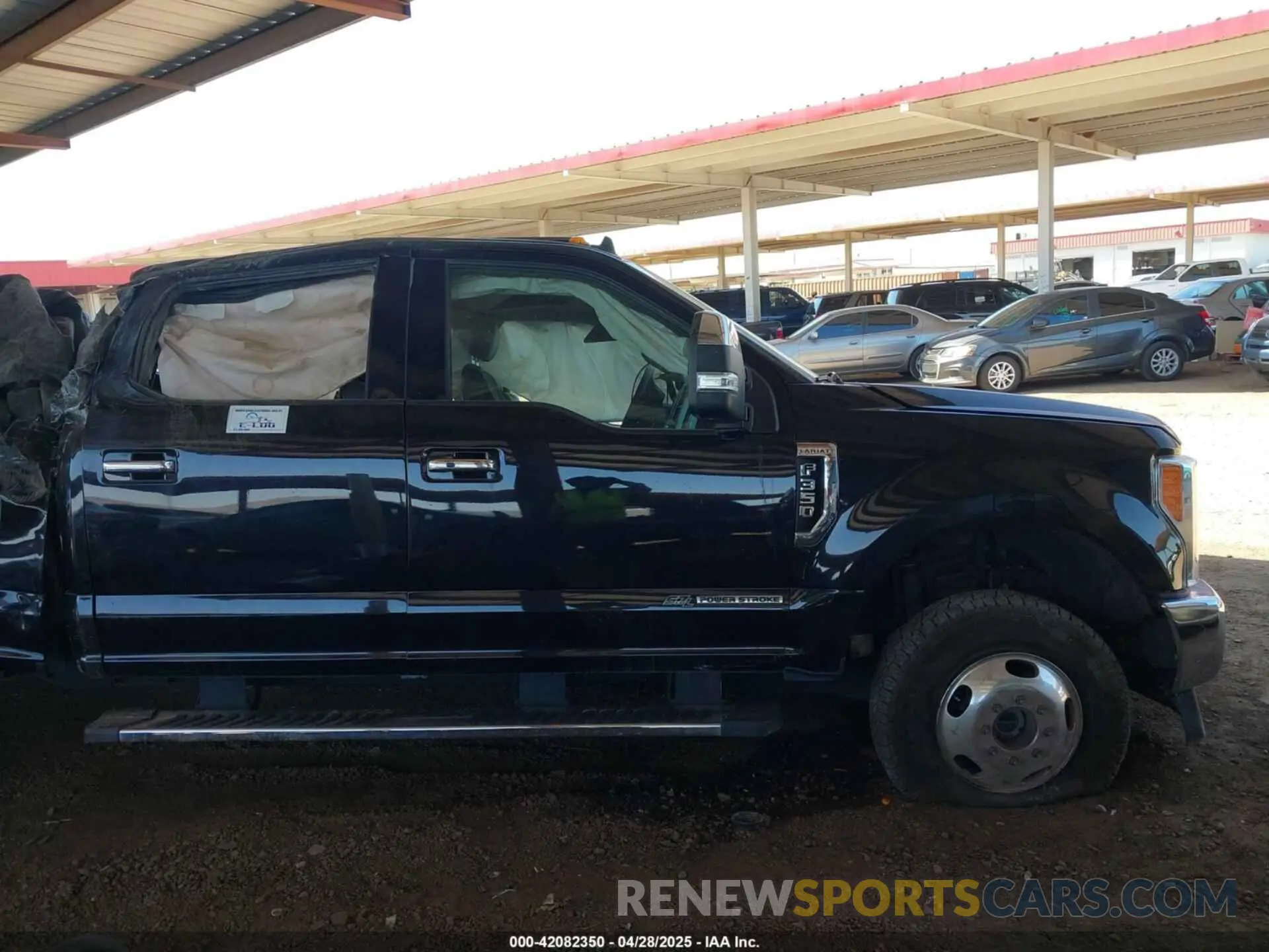 12 Фотография поврежденного автомобиля 1FT8W3DT7KEE31612 FORD F-350 2019