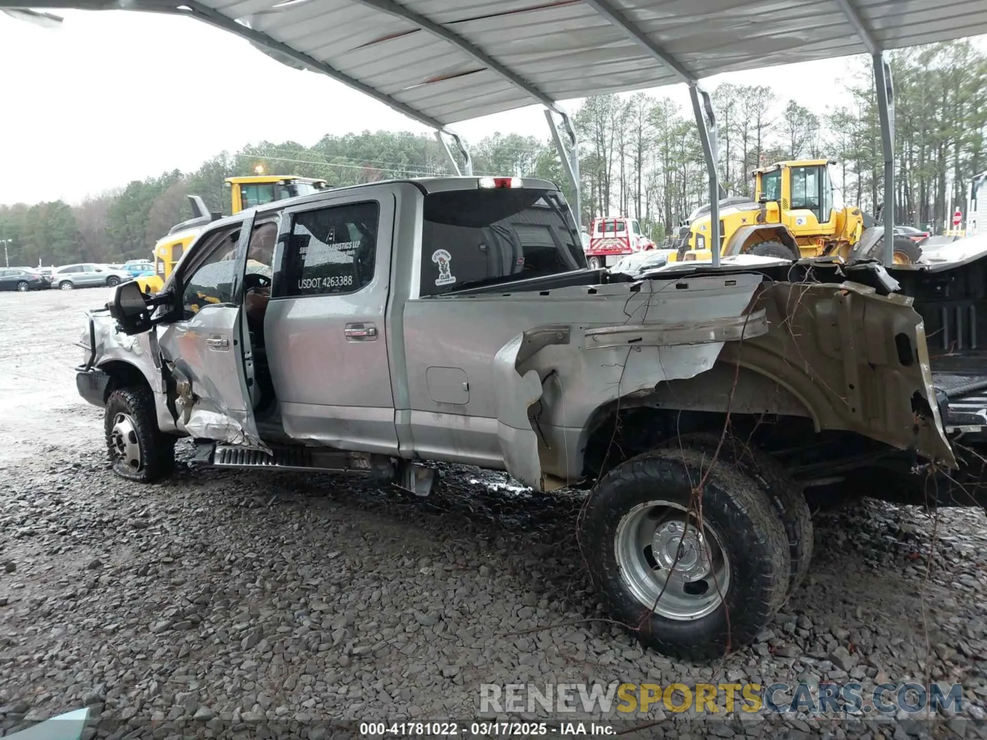 13 Photograph of a damaged car 1FT8W3DT9KEG72684 FORD F-350 2019