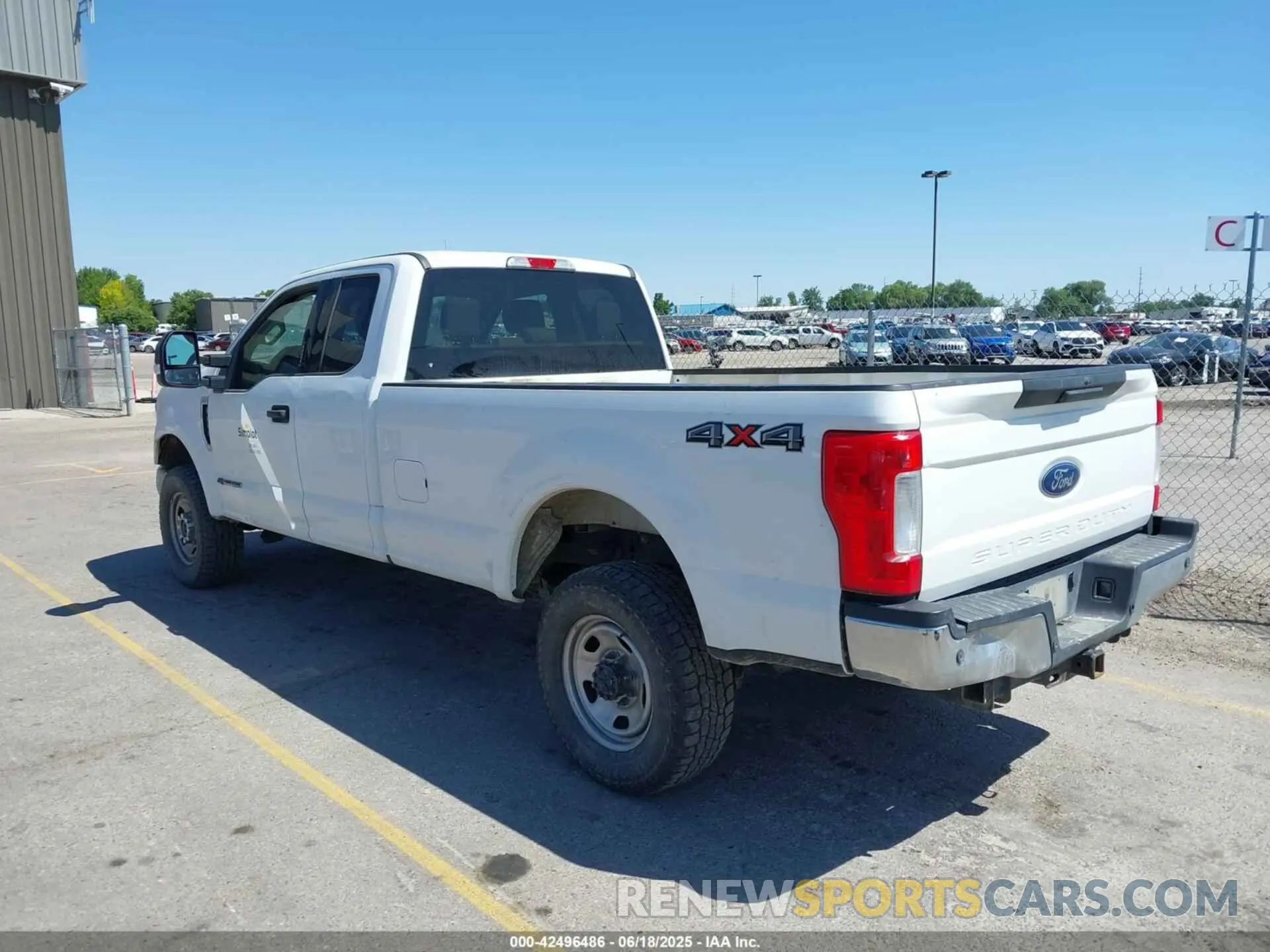 3 Photograph of a damaged car 1FT8X3BT0KED71186 FORD F-350 2019