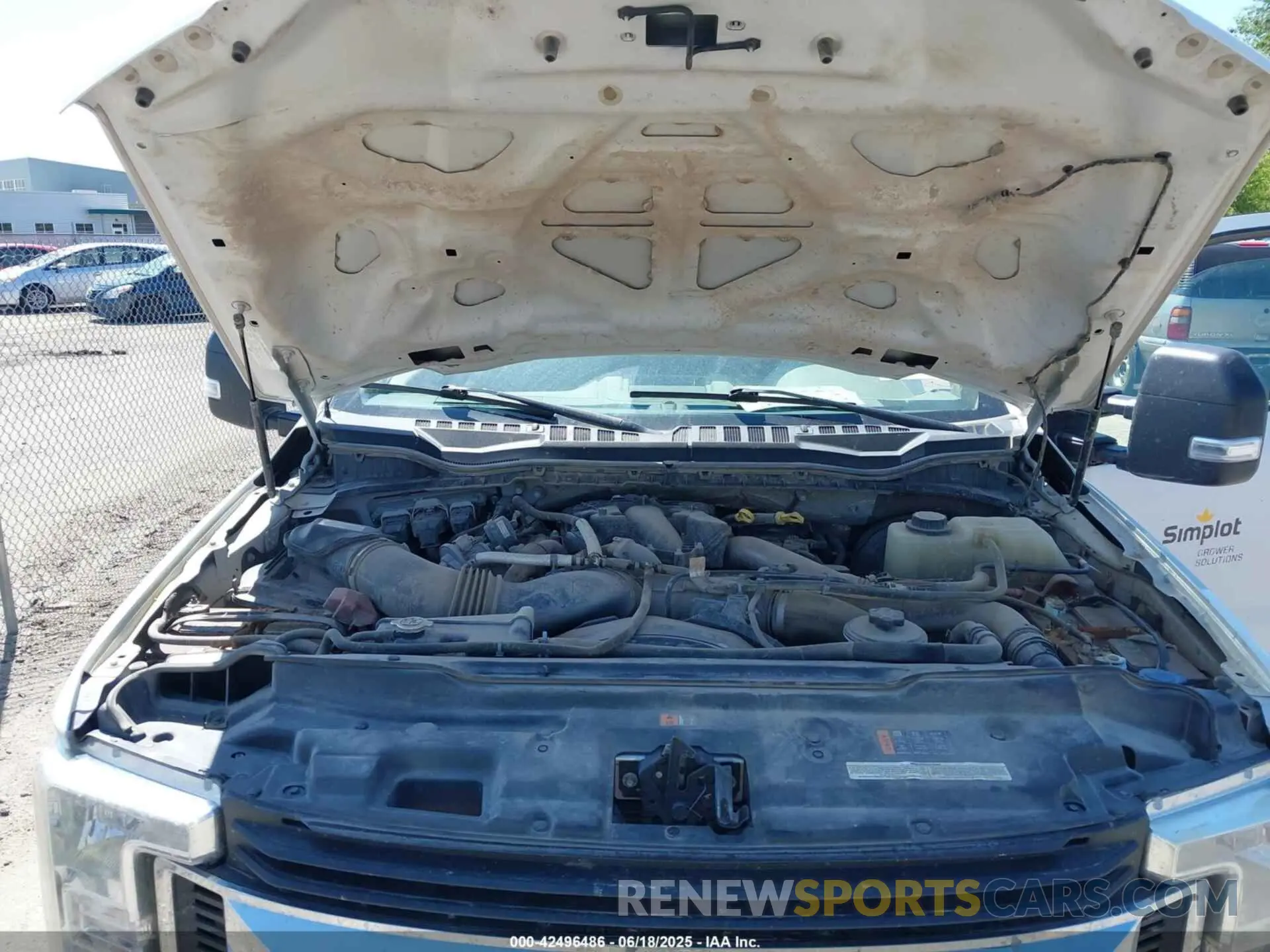 9 Photograph of a damaged car 1FT8X3BT0KED71186 FORD F-350 2019