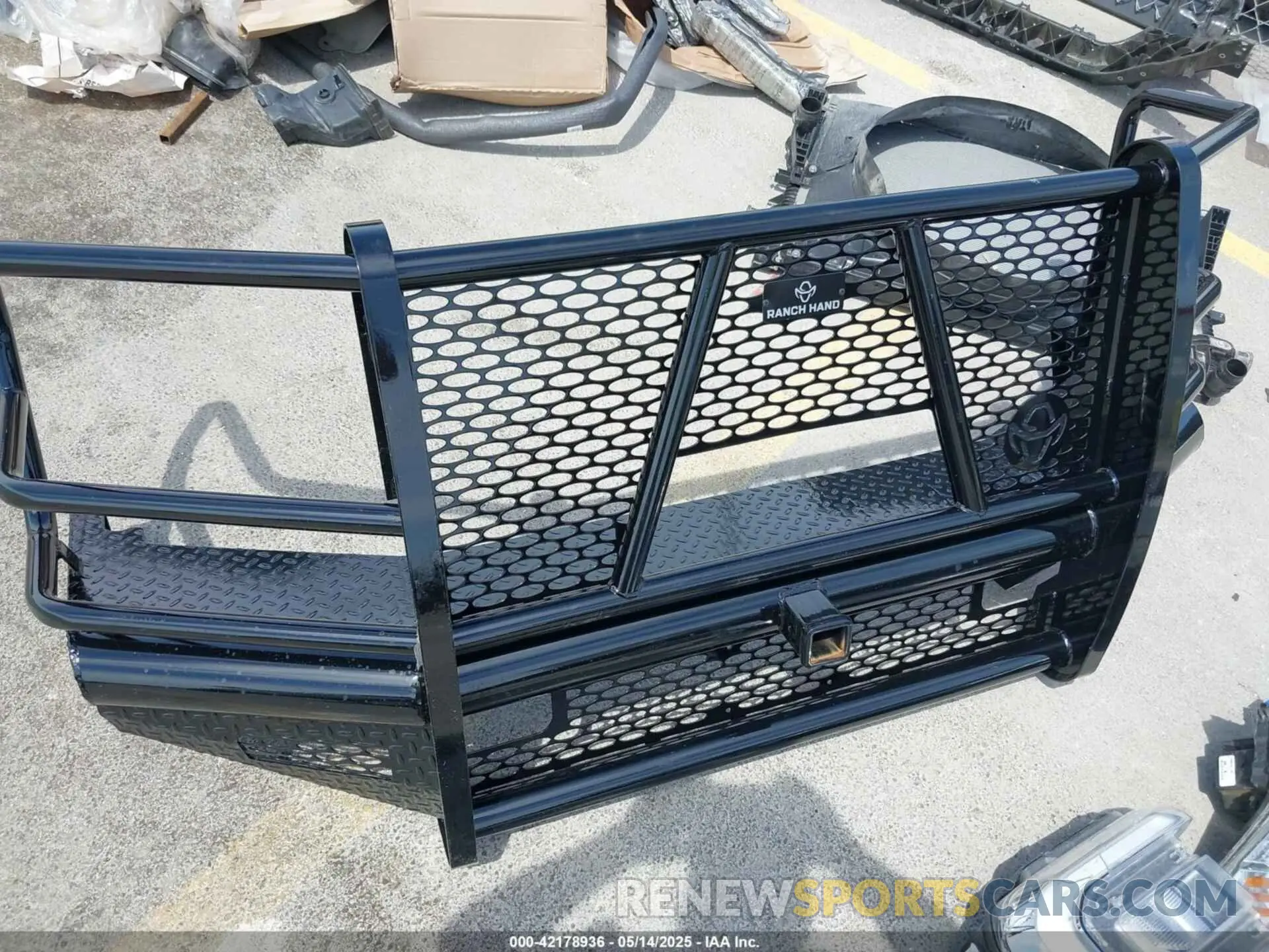 15 Photograph of a damaged car 1FT8W3BT6LEE19004 FORD F-350 2020