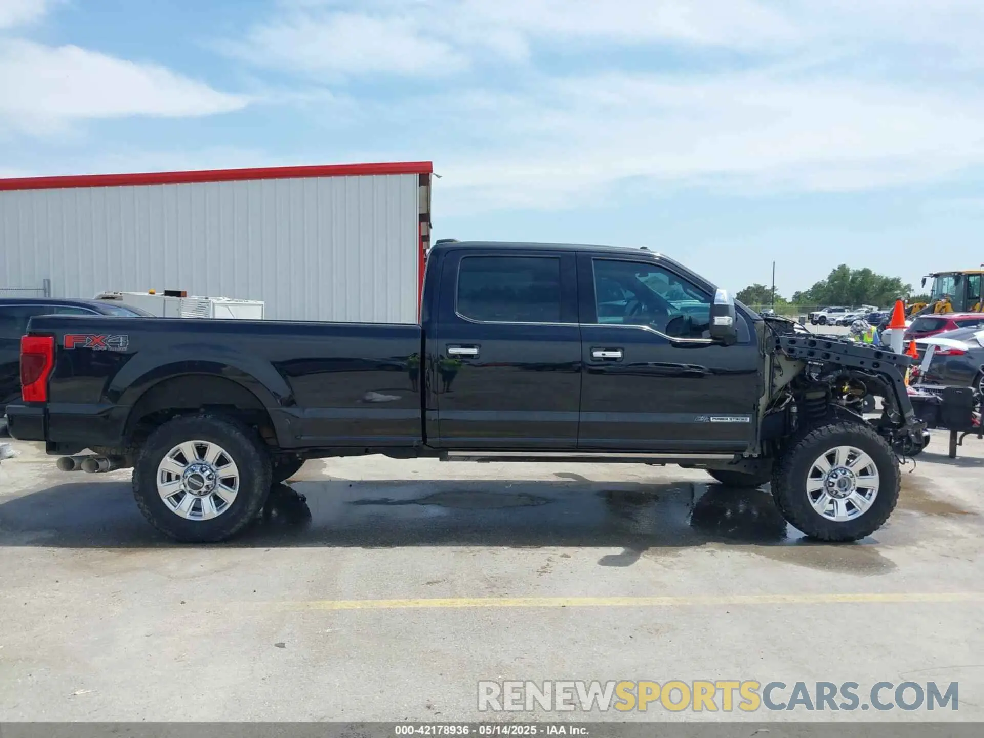 17 Photograph of a damaged car 1FT8W3BT6LEE19004 FORD F-350 2020
