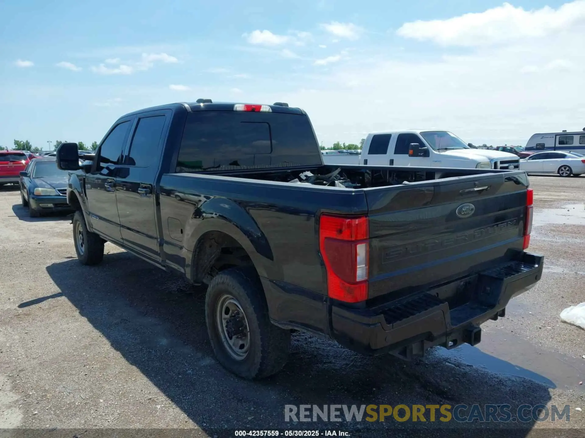 3 Photograph of a damaged car 1FT8W3BTXLEE99357 FORD F-350 2020