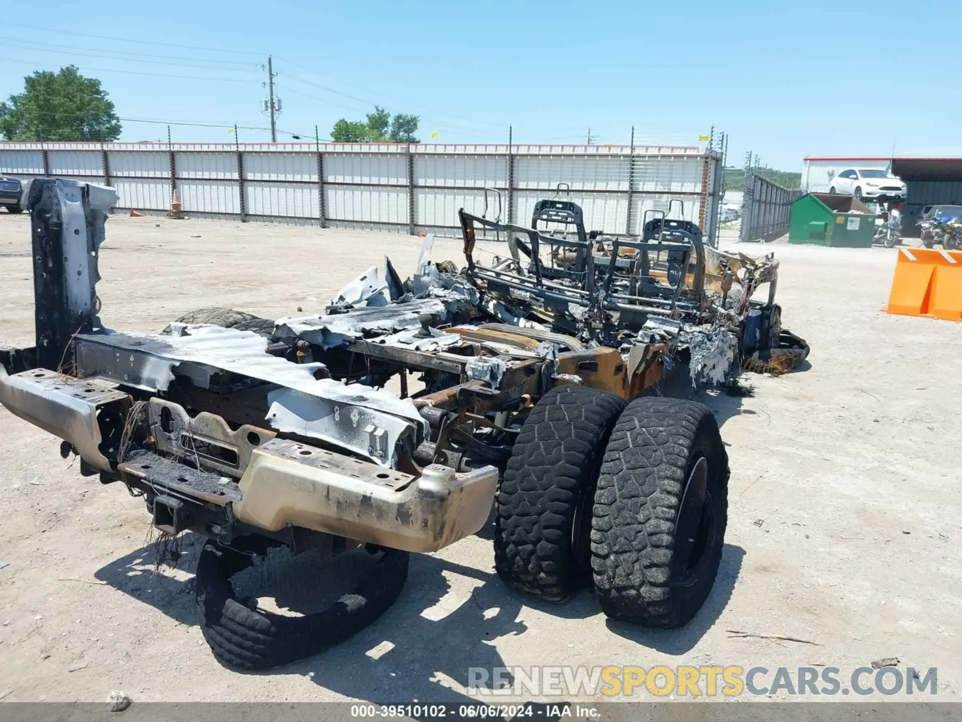 4 Фотография поврежденного автомобиля 1FT8W3DT3LEE05476 FORD F-350 2020