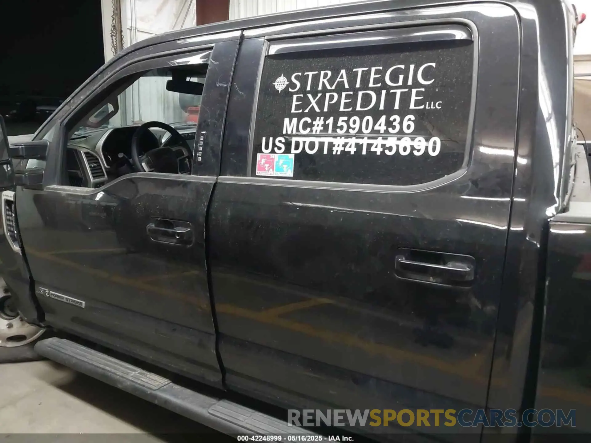 14 Photograph of a damaged car 1FT8W3DT4LED48205 FORD F-350 2020