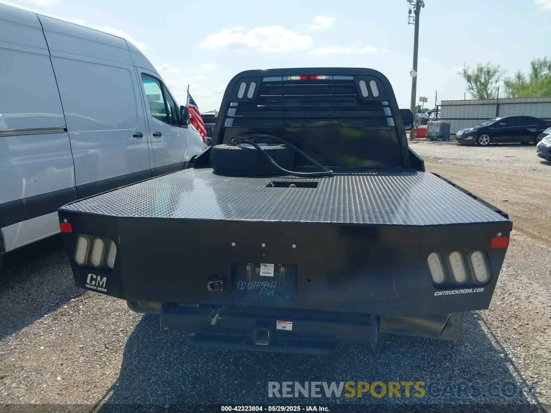 15 Photograph of a damaged car 1FT8W3DT5LEC28784 FORD F-350 2020