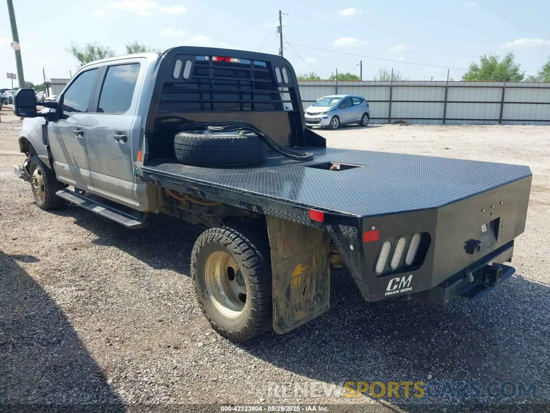 3 Photograph of a damaged car 1FT8W3DT5LEC28784 FORD F-350 2020