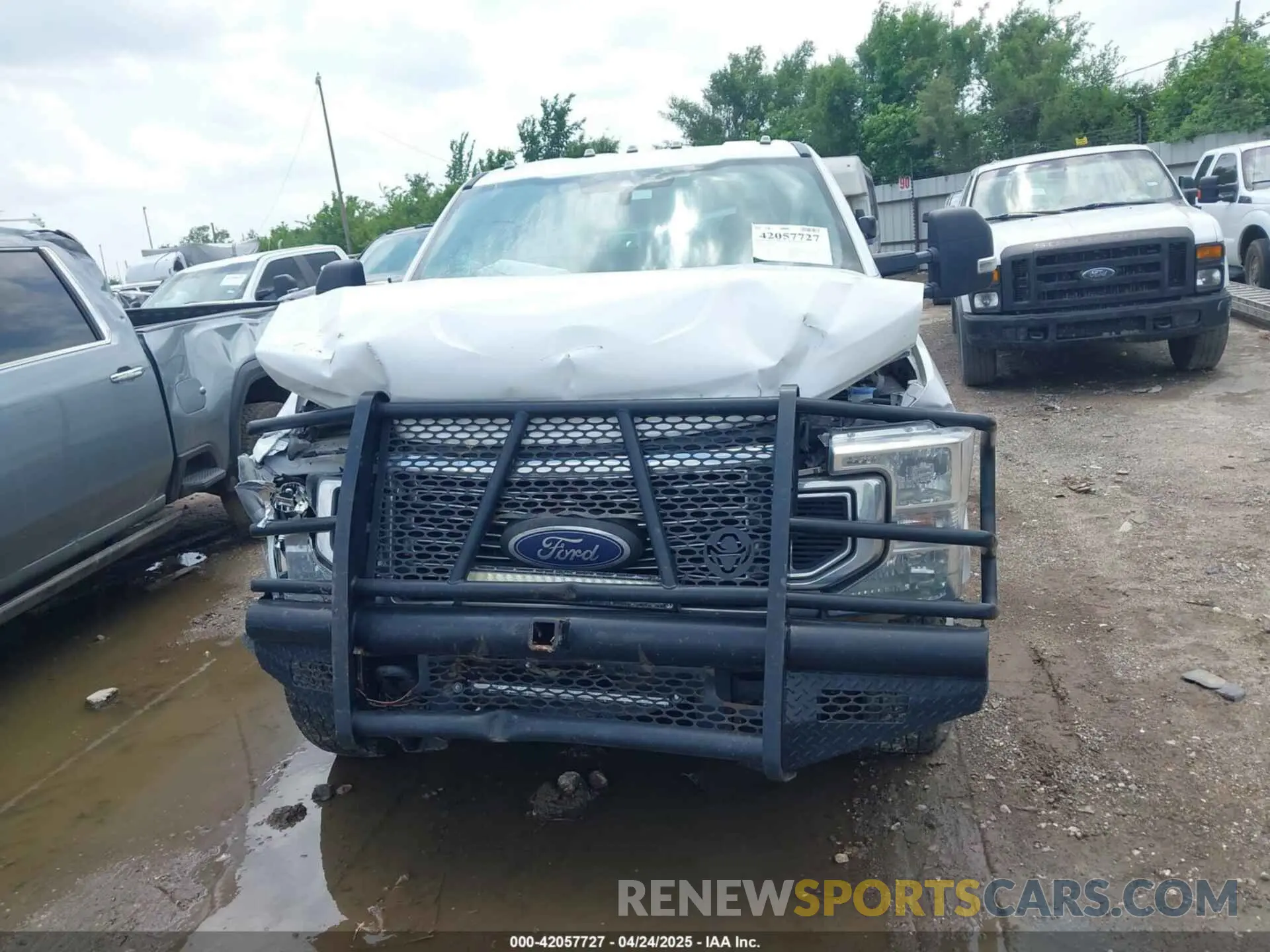12 Фотография поврежденного автомобиля 1FT8W3DT5LEE68515 FORD F-350 2020