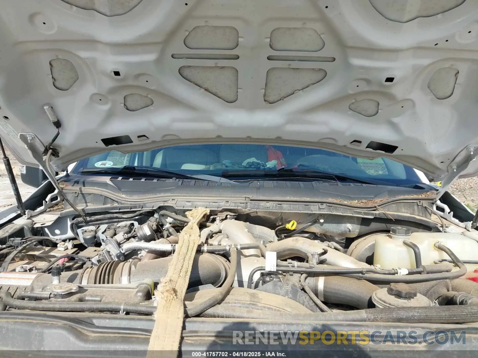 10 Photograph of a damaged car 1FTRF3BT9LED96290 FORD F-350 2020