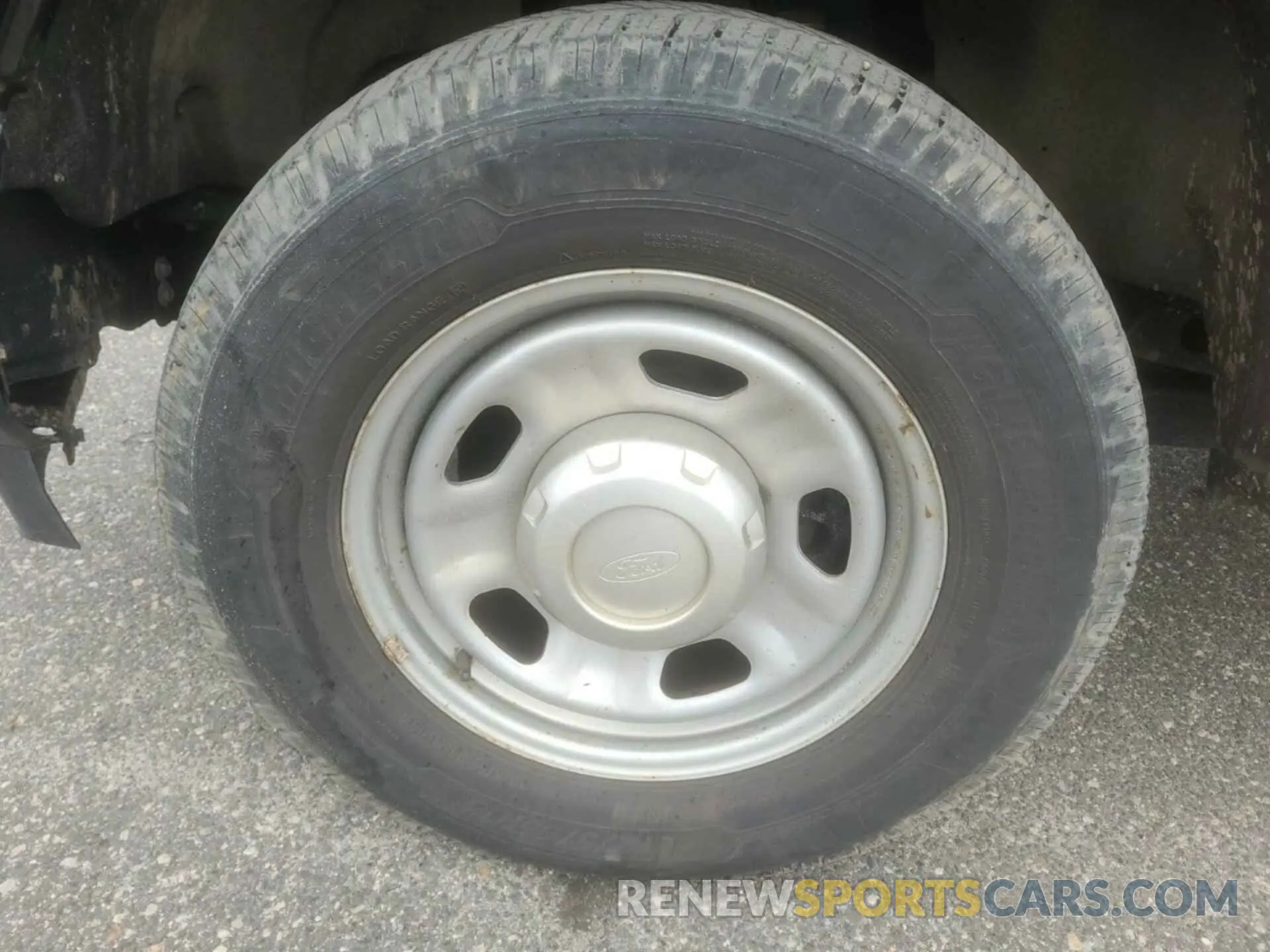 29 Фотография поврежденного автомобиля 1FT8W3A60MEC91999 FORD F-350 2021