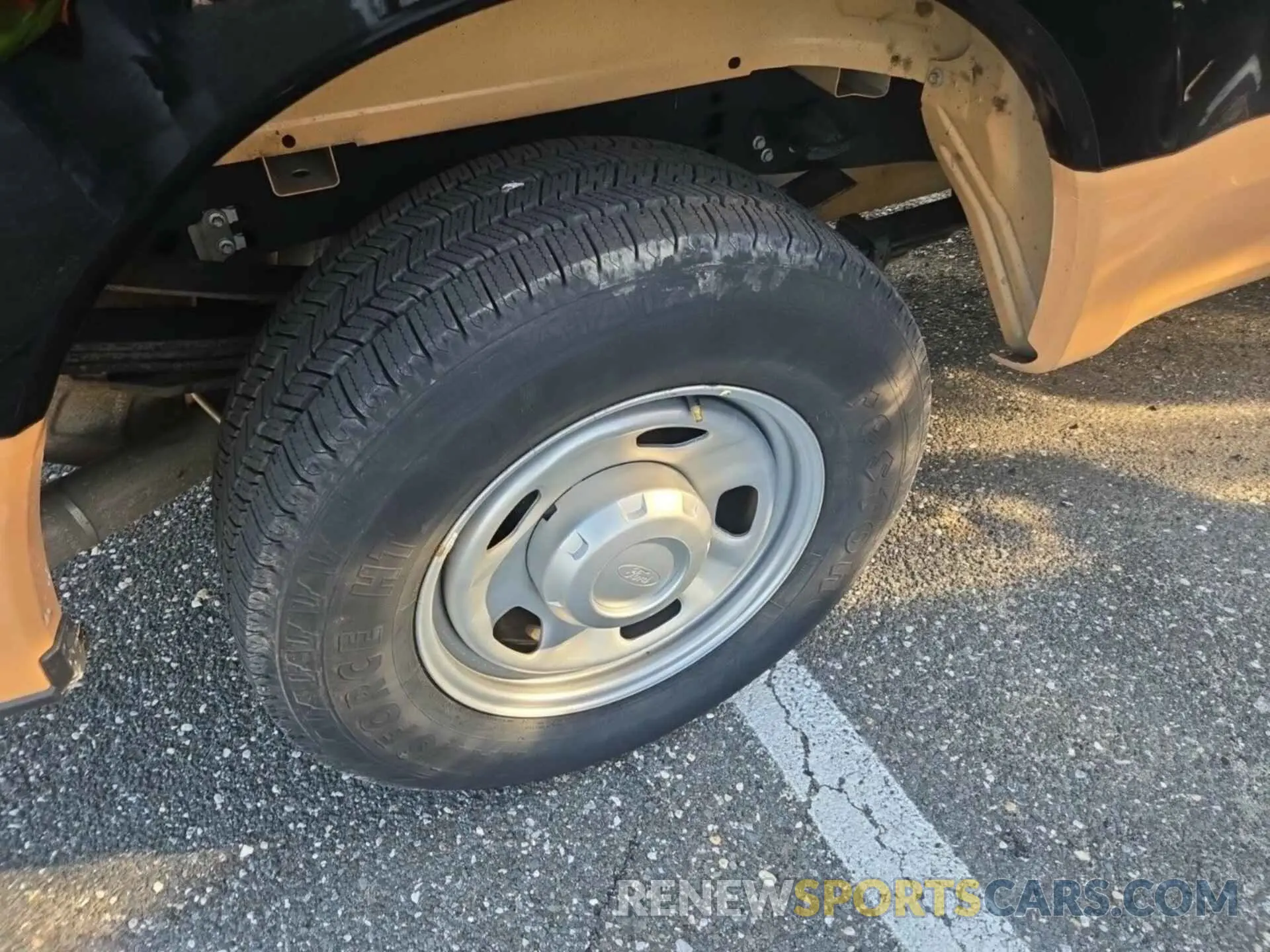 38 Фотография поврежденного автомобиля 1FT8W3A60MEC91999 FORD F-350 2021