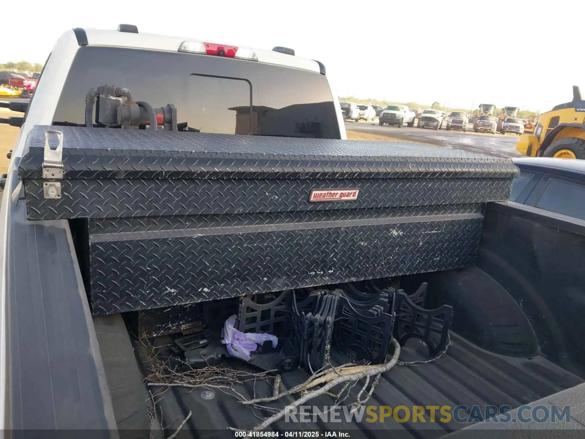 6 Фотография поврежденного автомобиля 1FT8W3BT3MEC30957 FORD F-350 2021