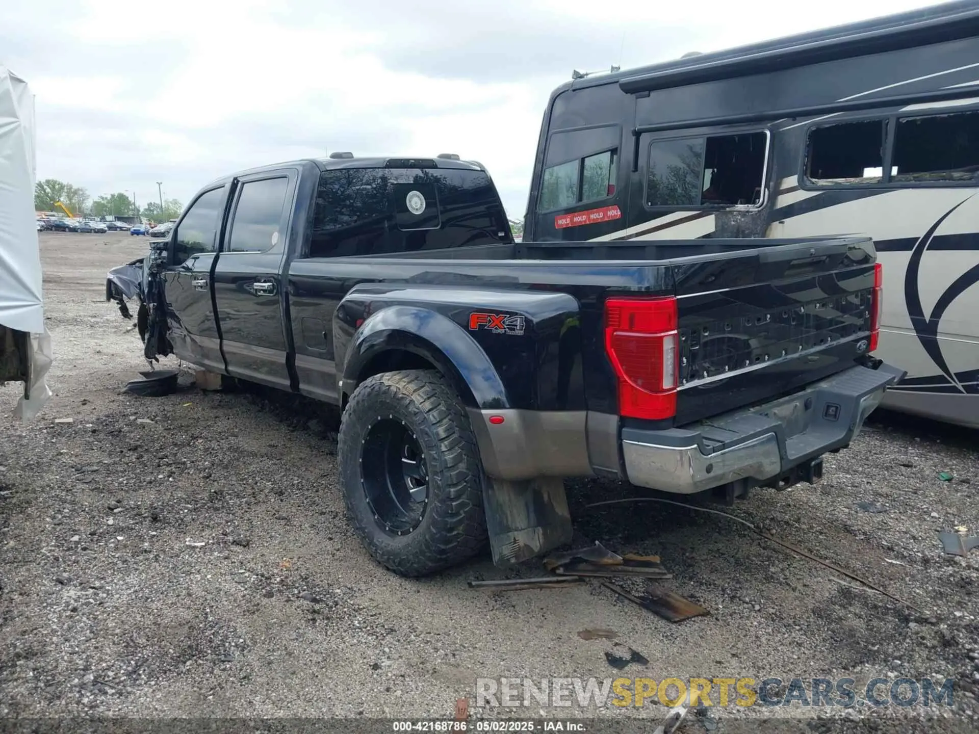 3 Photograph of a damaged car 1FT8W3DT4MEC25568 FORD F-350 2021