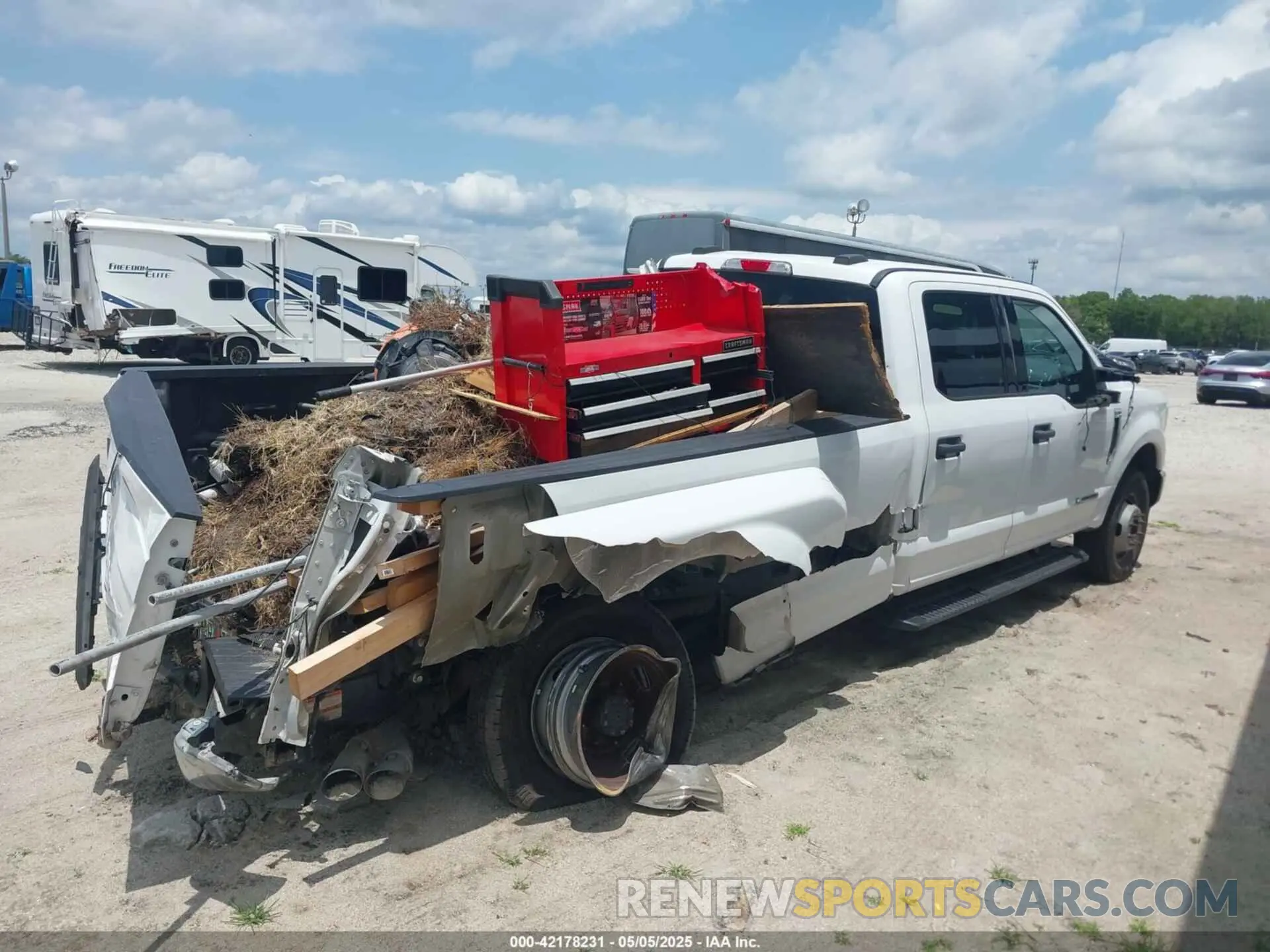 13 Фотография поврежденного автомобиля 1FT8W3DT5MED03260 FORD F-350 2021