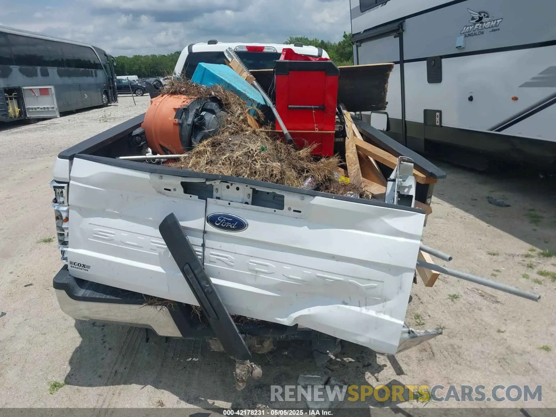 15 Фотография поврежденного автомобиля 1FT8W3DT5MED03260 FORD F-350 2021