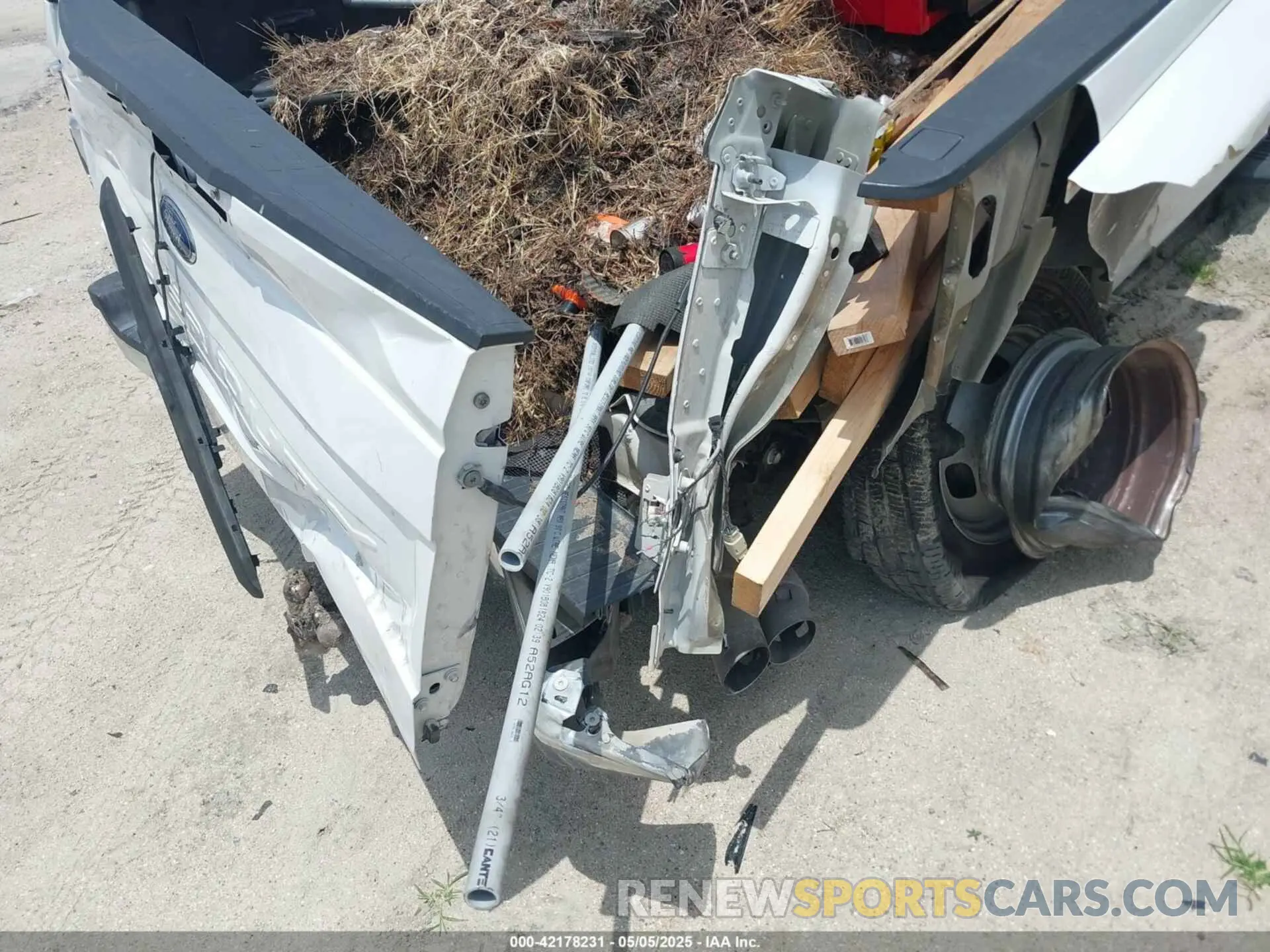 17 Фотография поврежденного автомобиля 1FT8W3DT5MED03260 FORD F-350 2021