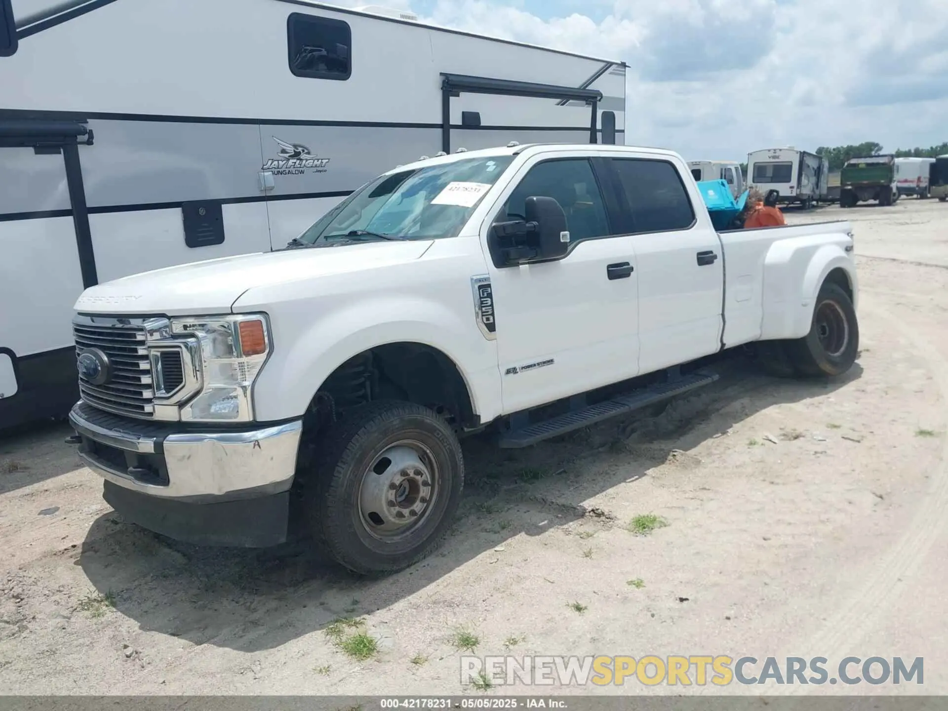2 Фотография поврежденного автомобиля 1FT8W3DT5MED03260 FORD F-350 2021