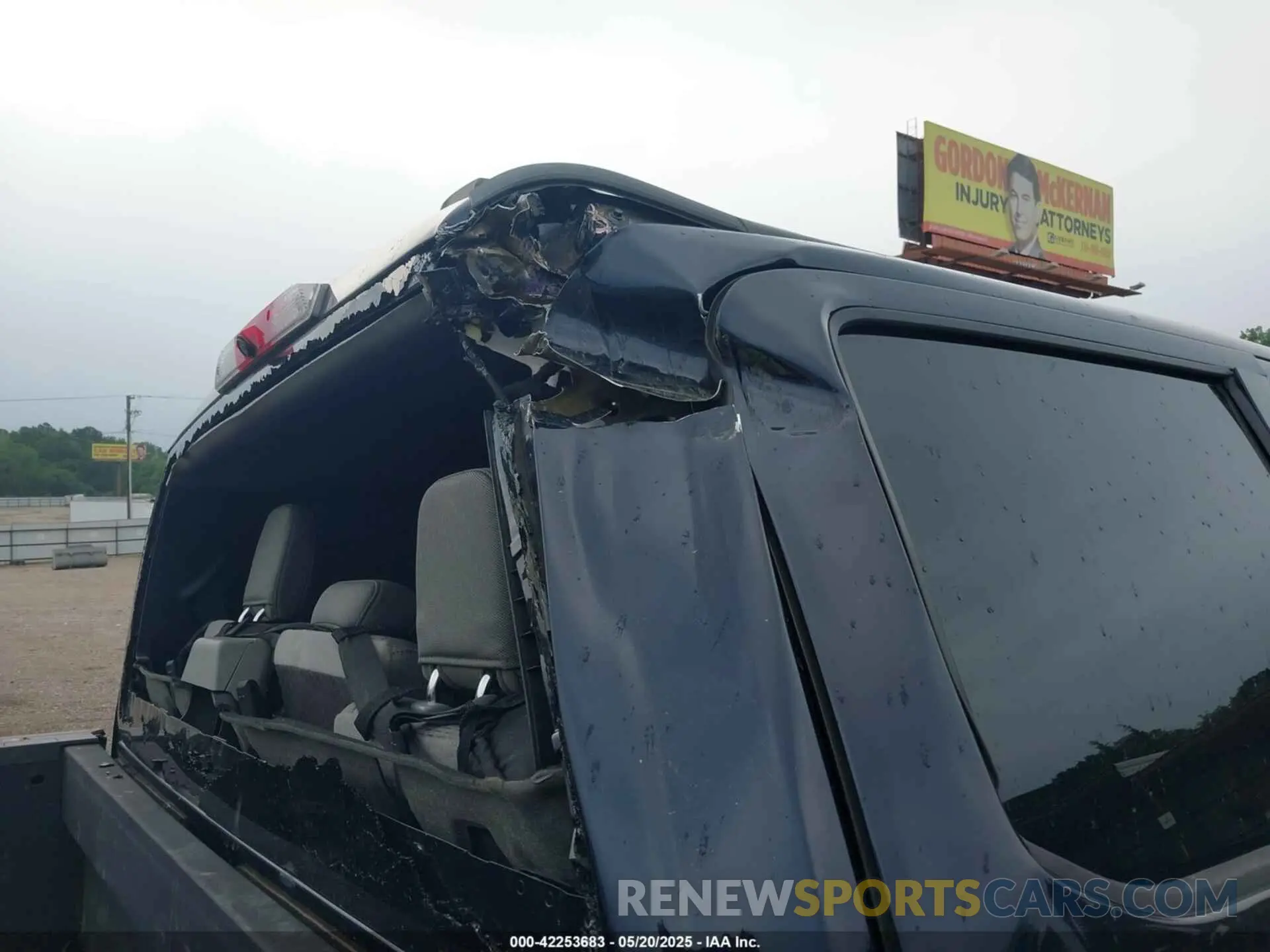 21 Photograph of a damaged car 1FT8W3DT9MED19123 FORD F-350 2021