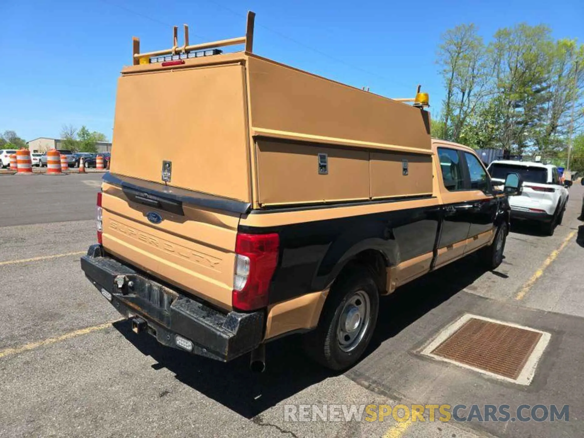 11 Фотография поврежденного автомобиля 1FT8W3A6XNED92095 FORD F-350 2022
