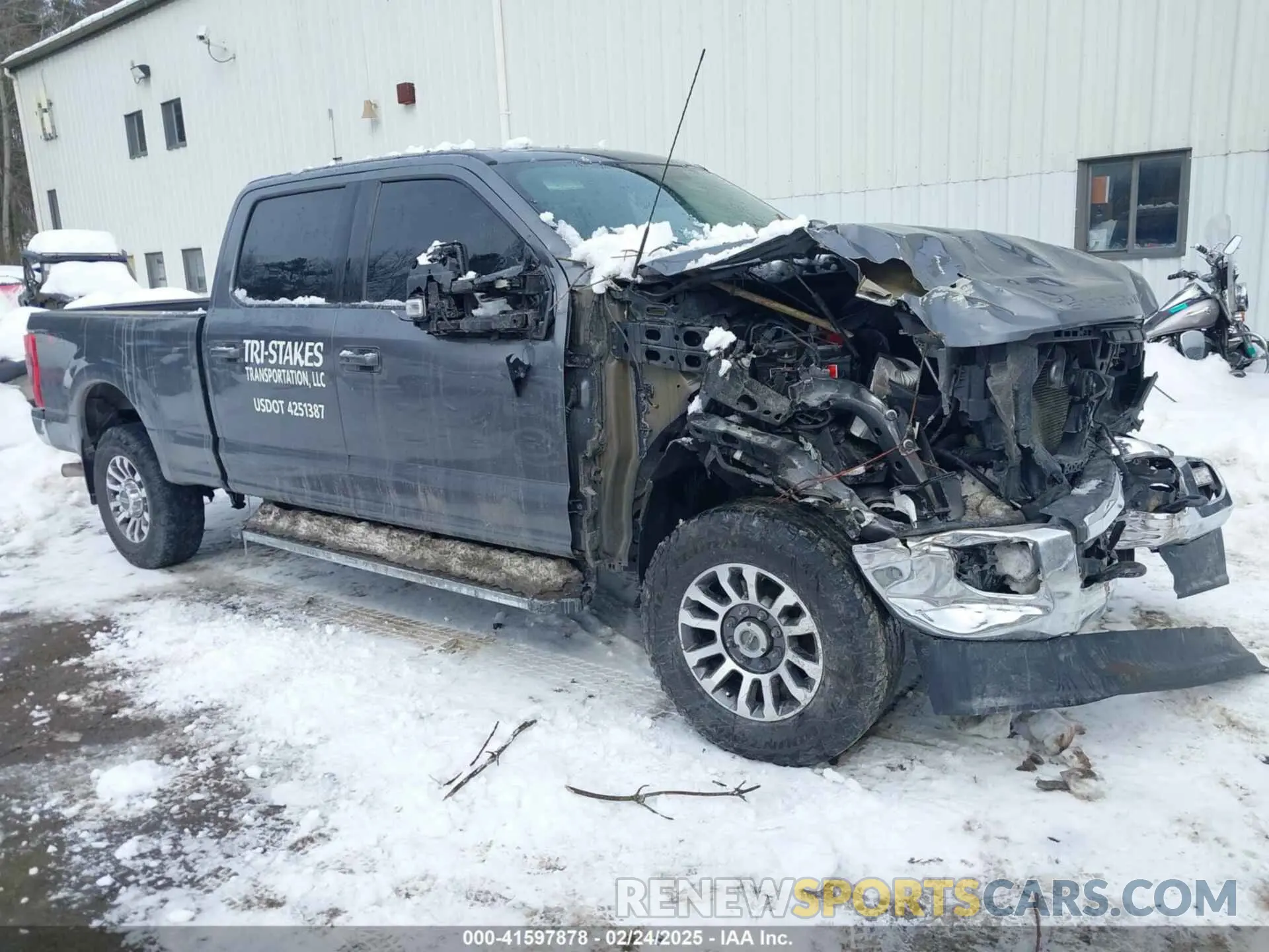 1 Photograph of a damaged car 1FT8W3BN8NEC76657 FORD F-350 2022