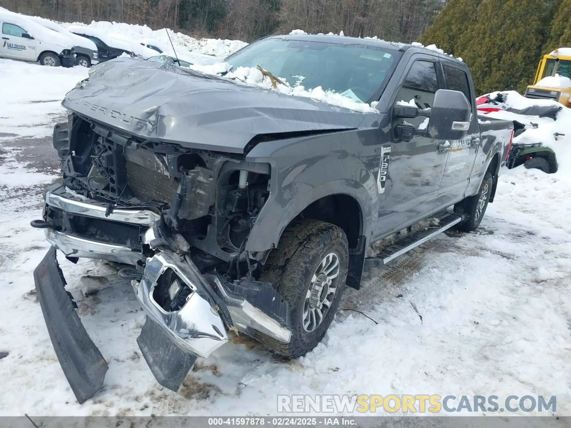2 Photograph of a damaged car 1FT8W3BN8NEC76657 FORD F-350 2022