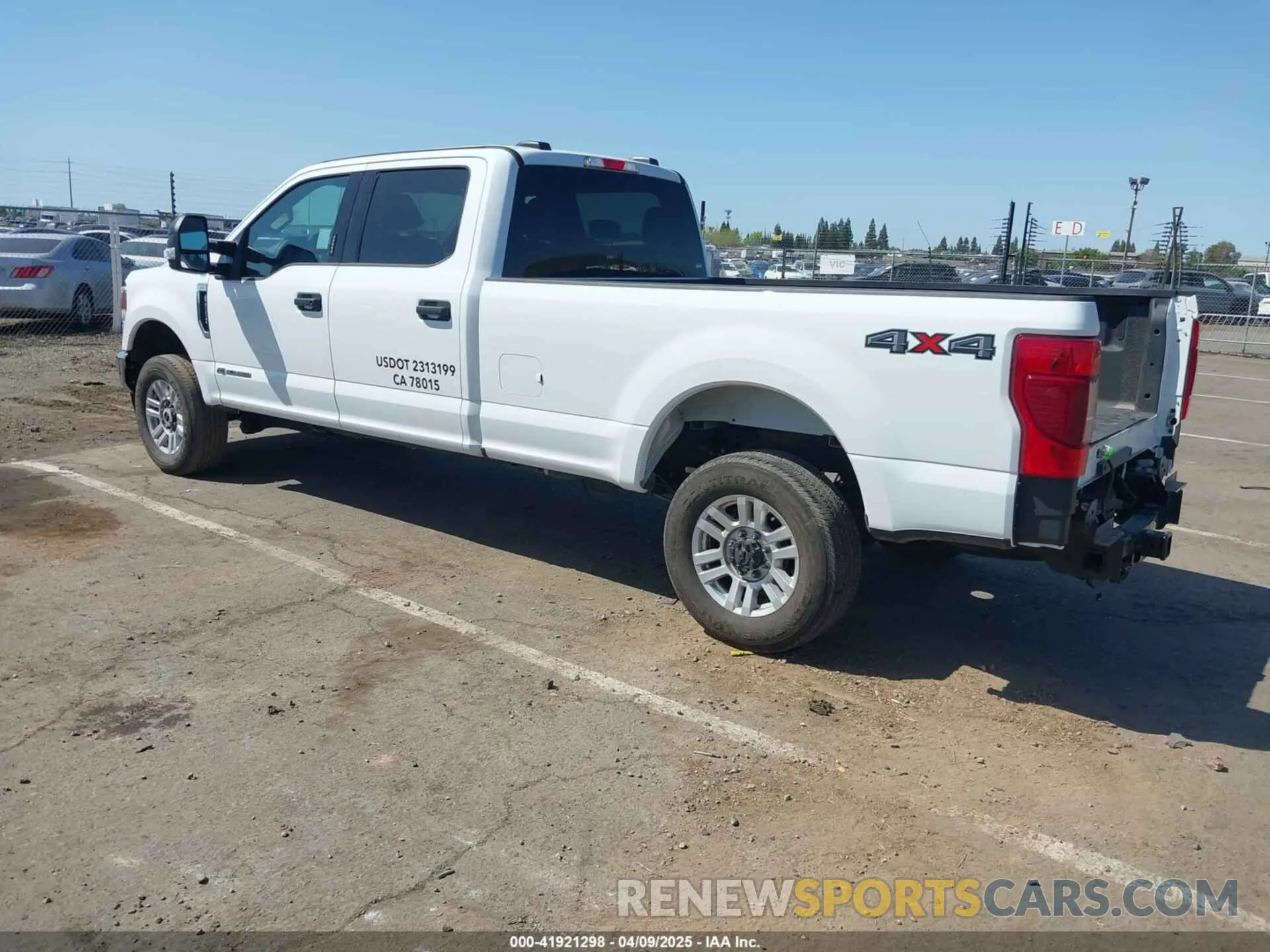 3 Фотография поврежденного автомобиля 1FT8W3BT2NEG06257 FORD F-350 2022