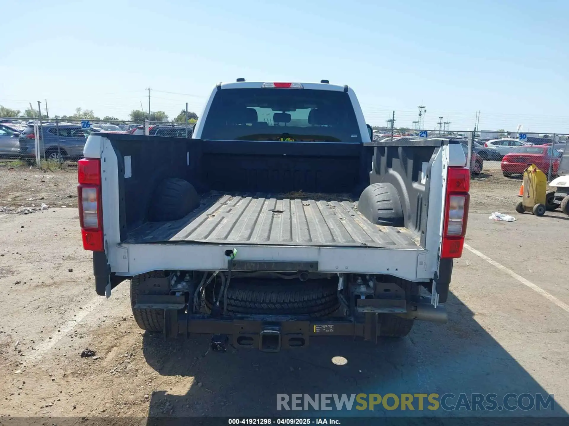 8 Фотография поврежденного автомобиля 1FT8W3BT2NEG06257 FORD F-350 2022