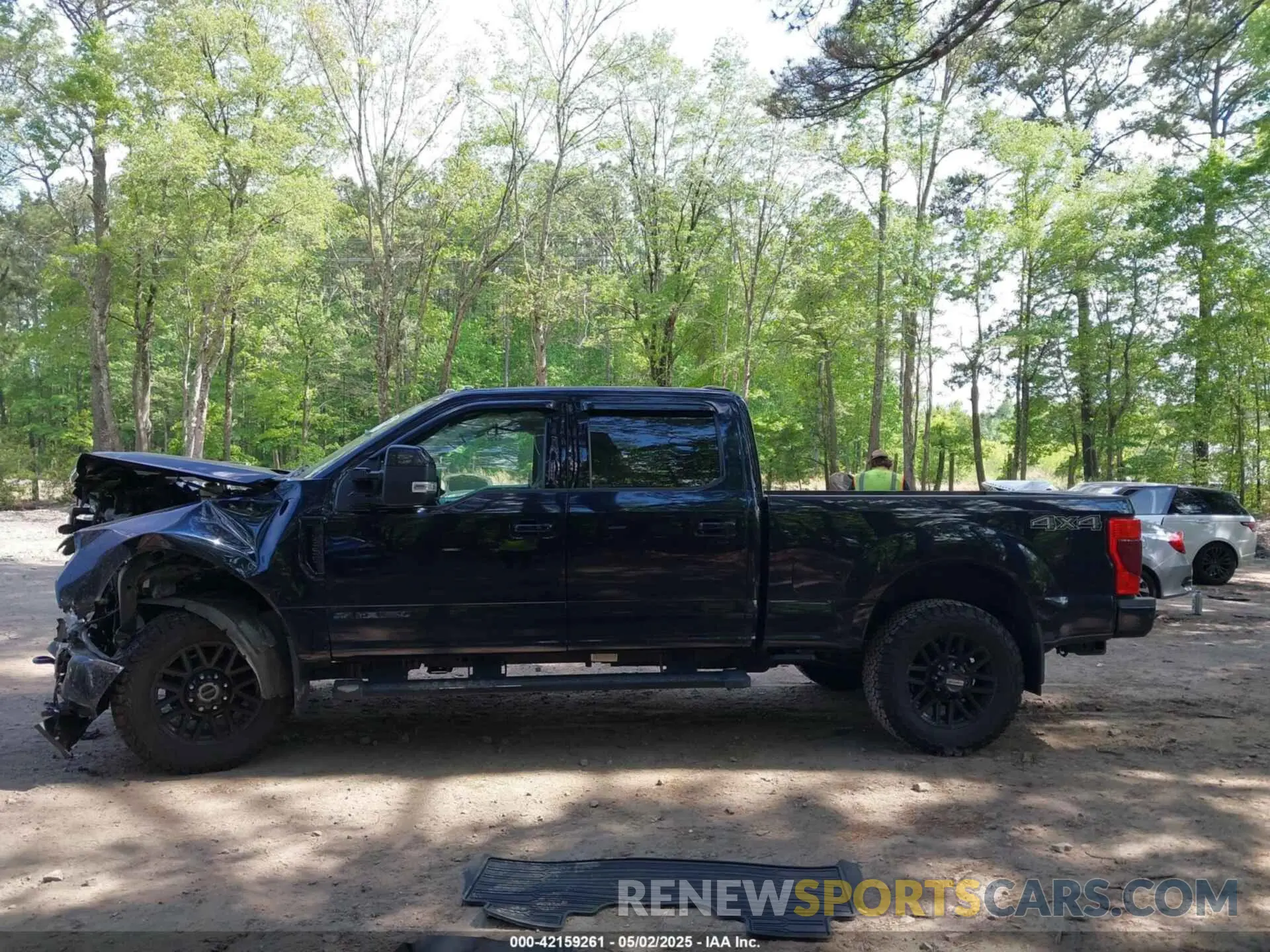 13 Photograph of a damaged car 1FT8W3BT4NEC79733 FORD F-350 2022
