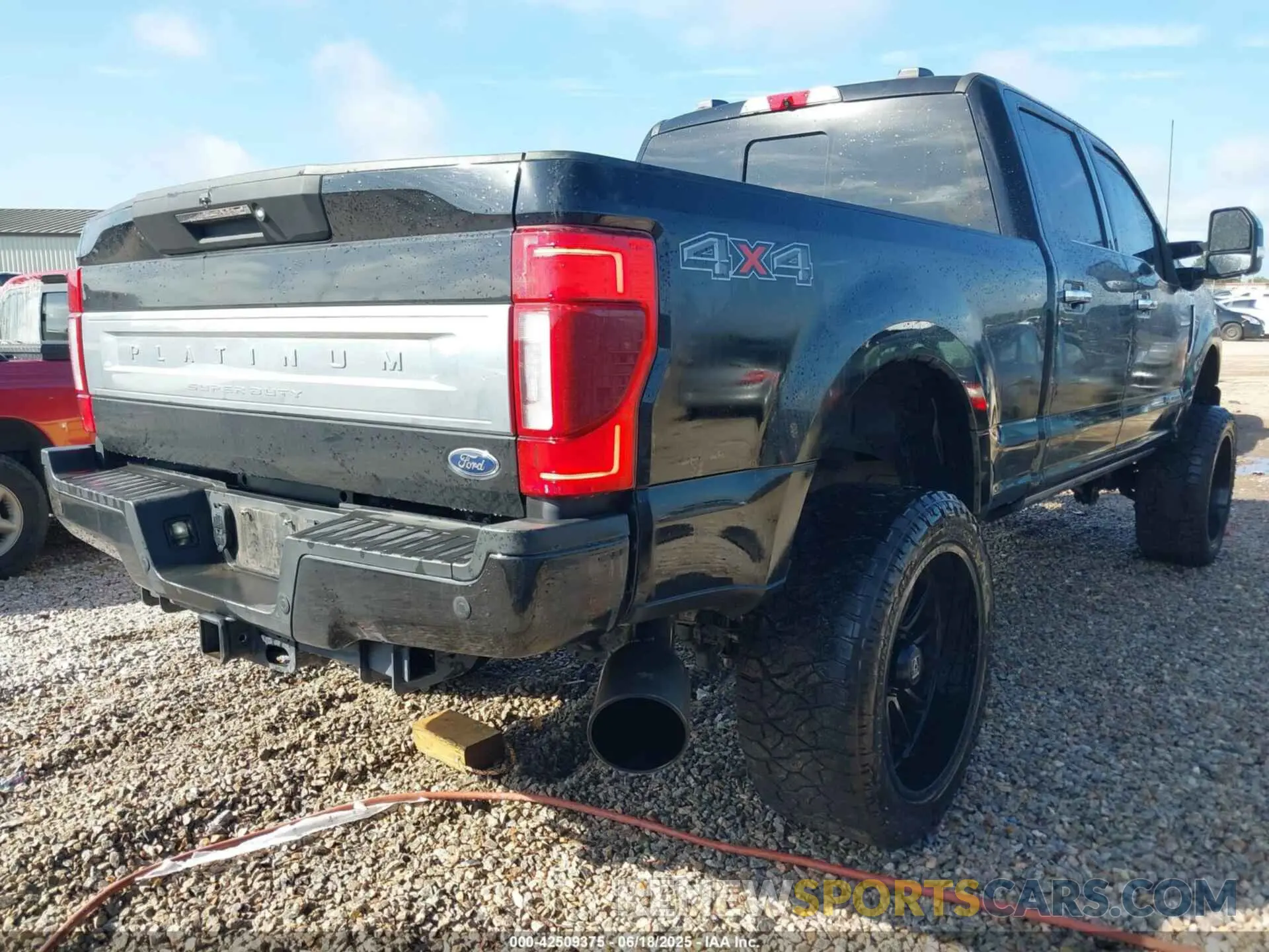 4 Фотография поврежденного автомобиля 1FT8W3BT7NEF51434 FORD F-350 2022