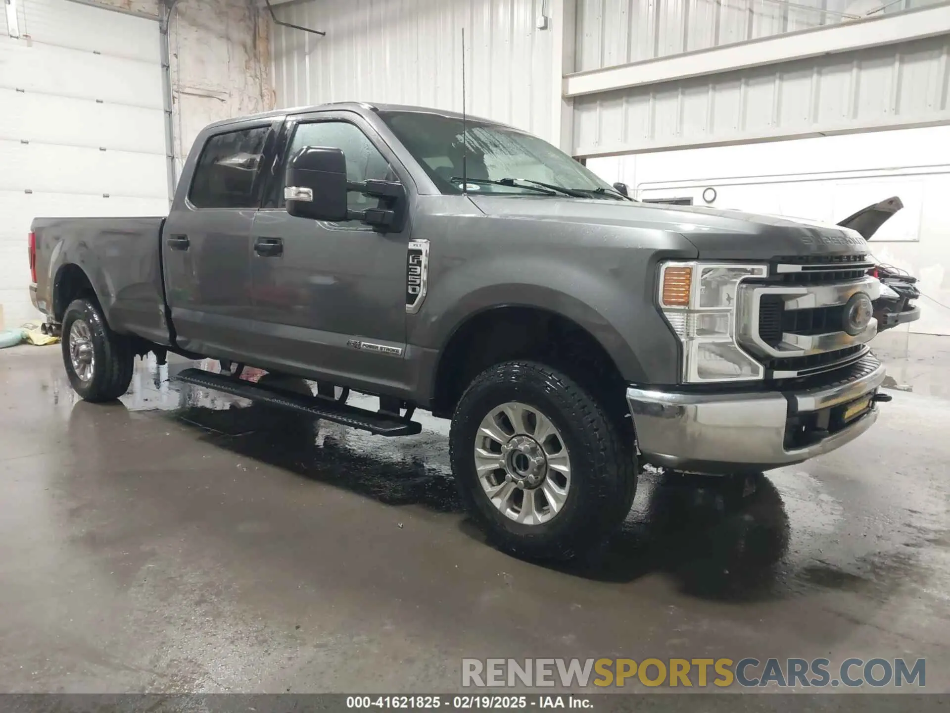 1 Фотография поврежденного автомобиля 1FT8W3BTXNEG27034 FORD F-350 2022