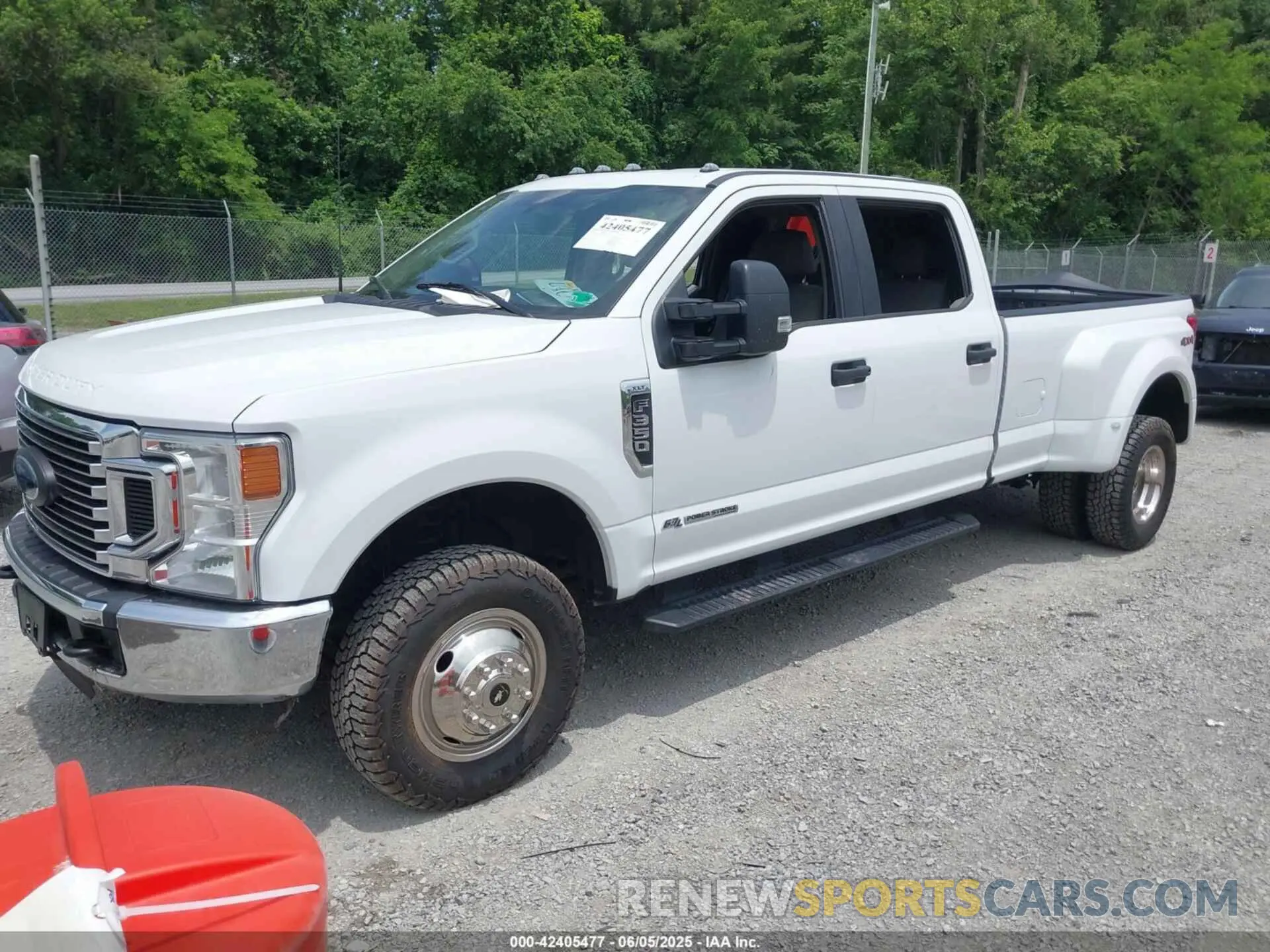 2 Photograph of a damaged car 1FT8W3DT4NEG27401 FORD F-350 2022