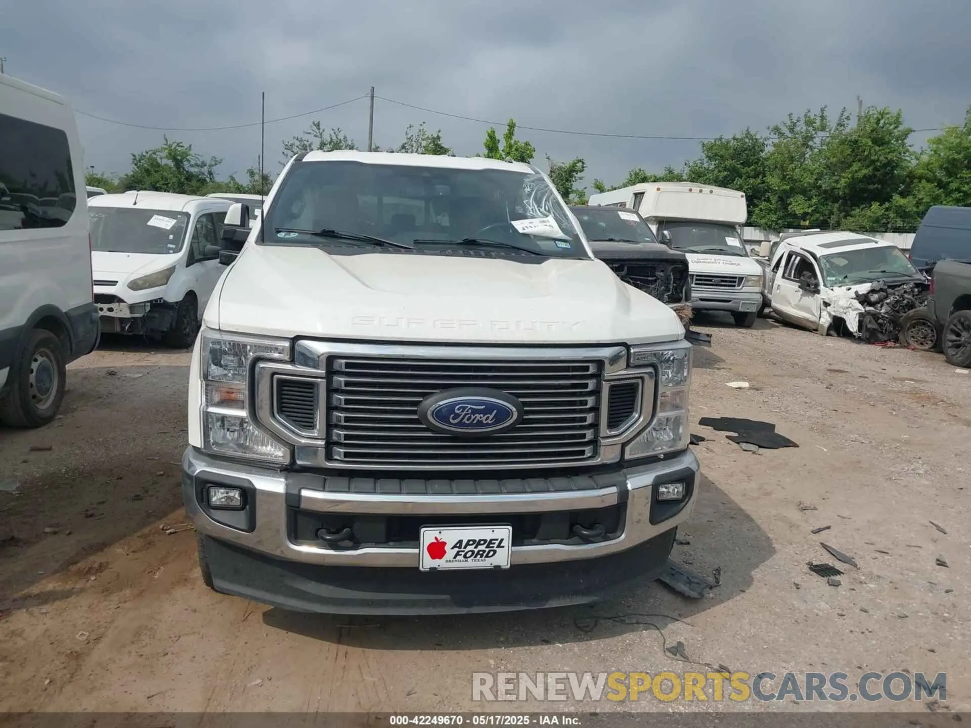 13 Photograph of a damaged car 1FT8W3DT7NEG33242 FORD F-350 2022