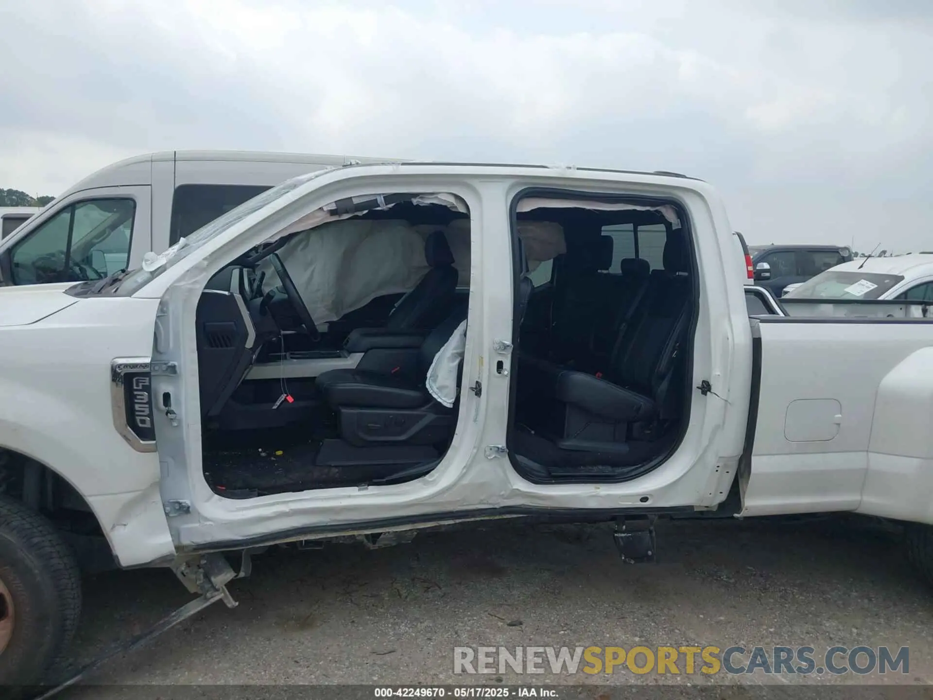 6 Photograph of a damaged car 1FT8W3DT7NEG33242 FORD F-350 2022