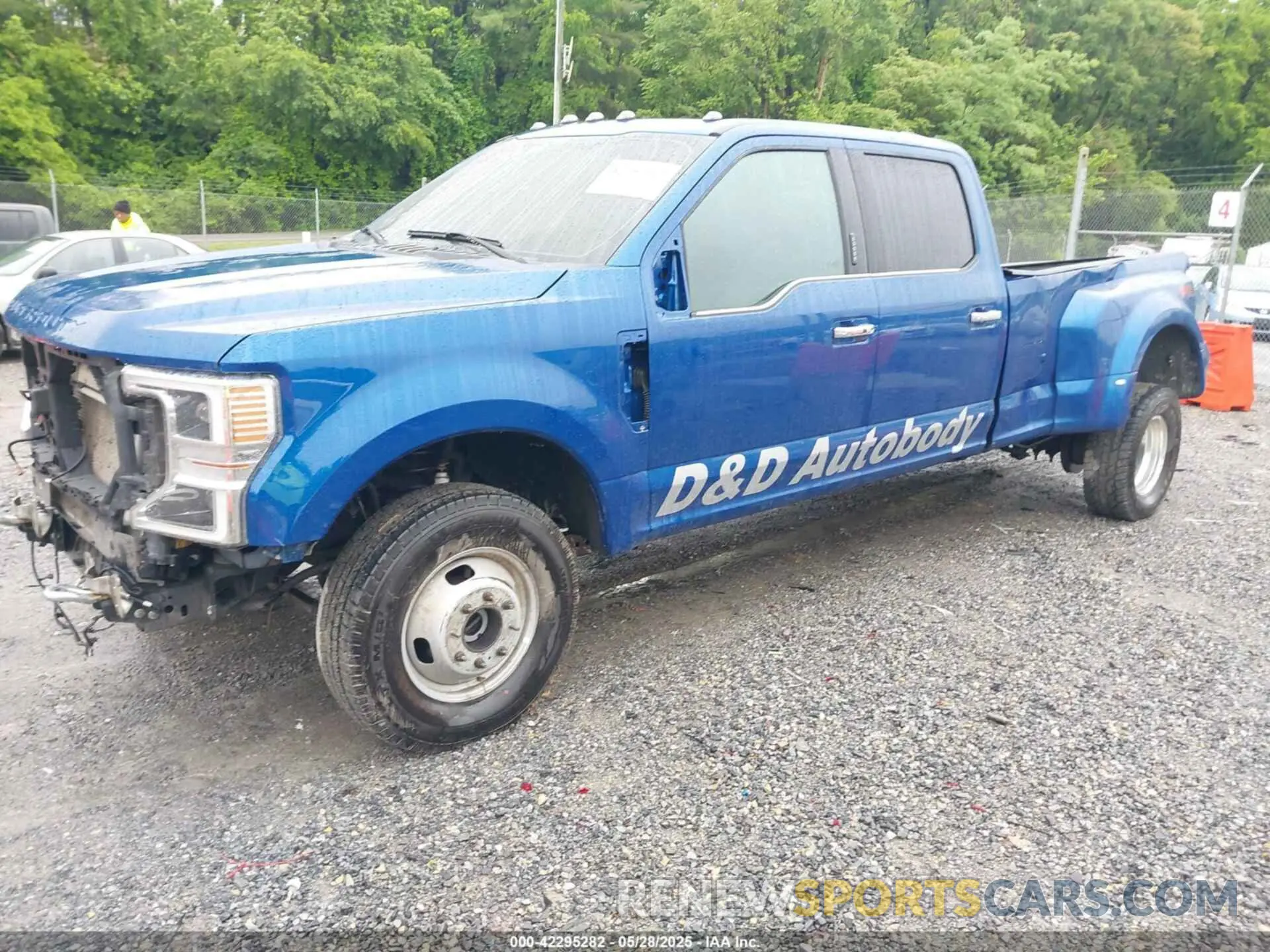 2 Photograph of a damaged car 1FT8W3DT9NED51992 FORD F-350 2022