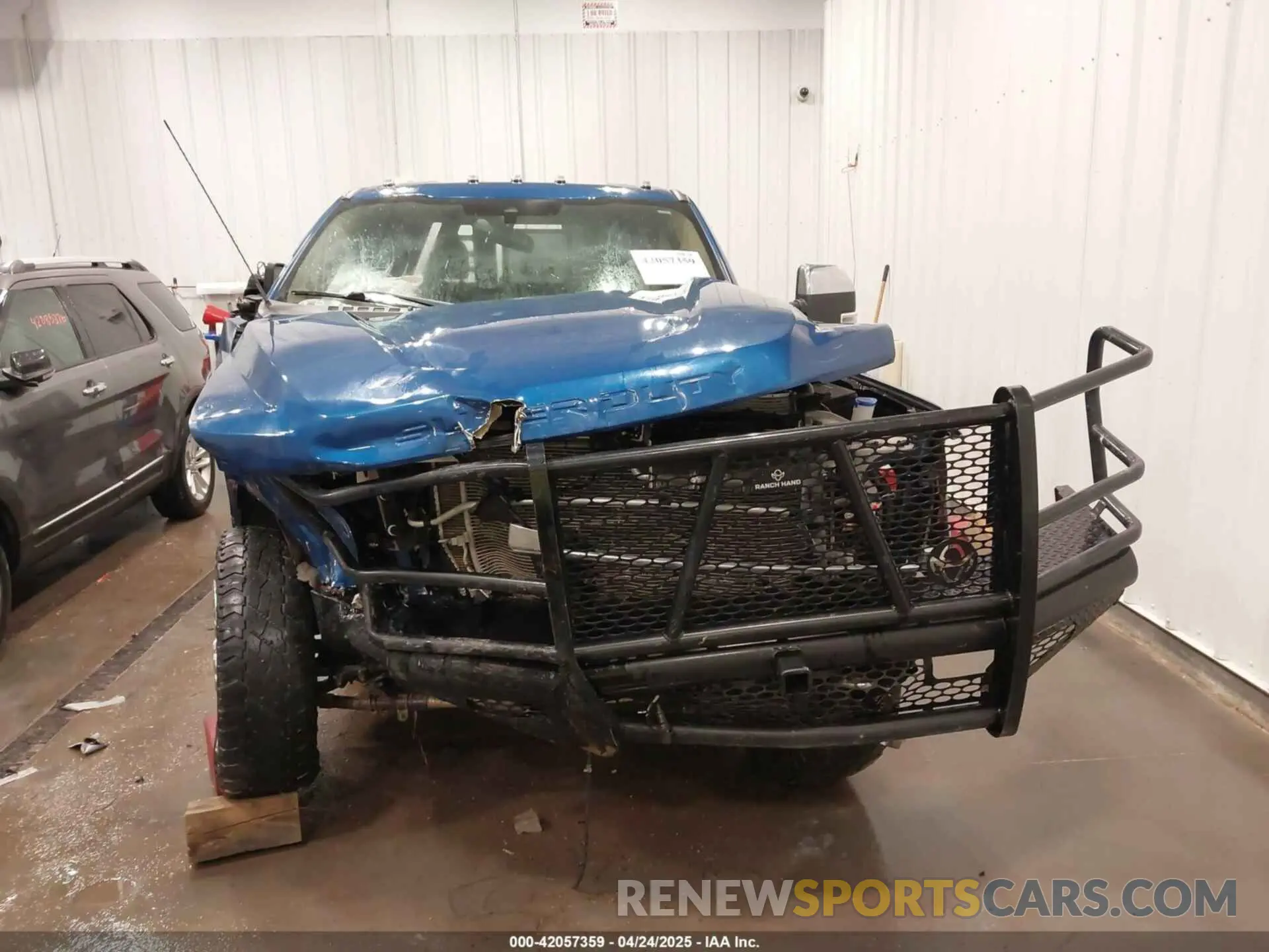 15 Photograph of a damaged car 1FT8X3BT8NEE84758 FORD F-350 2022