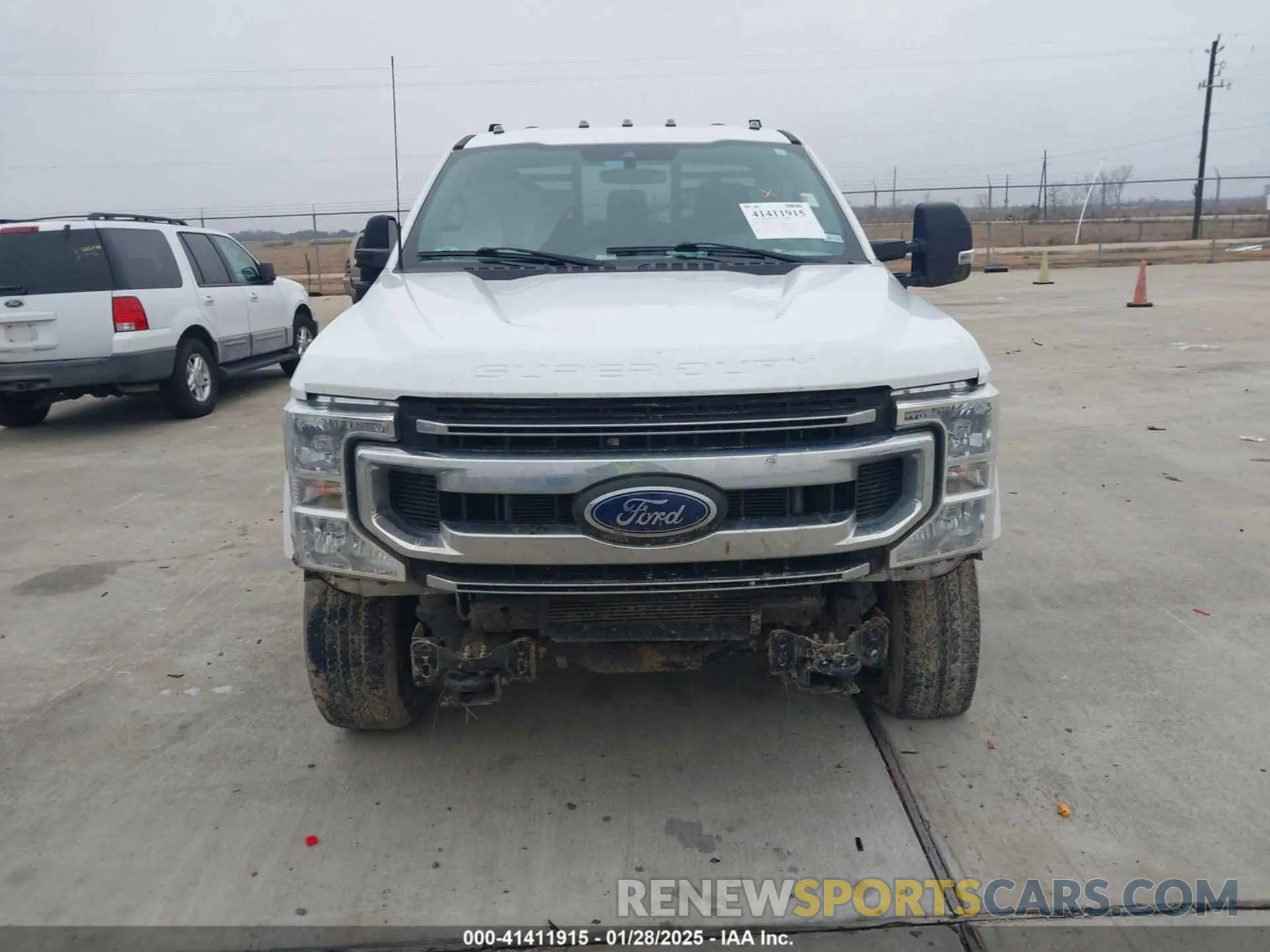 12 Фотография поврежденного автомобиля 1FTRF3B60NEG44133 FORD F-350 2022