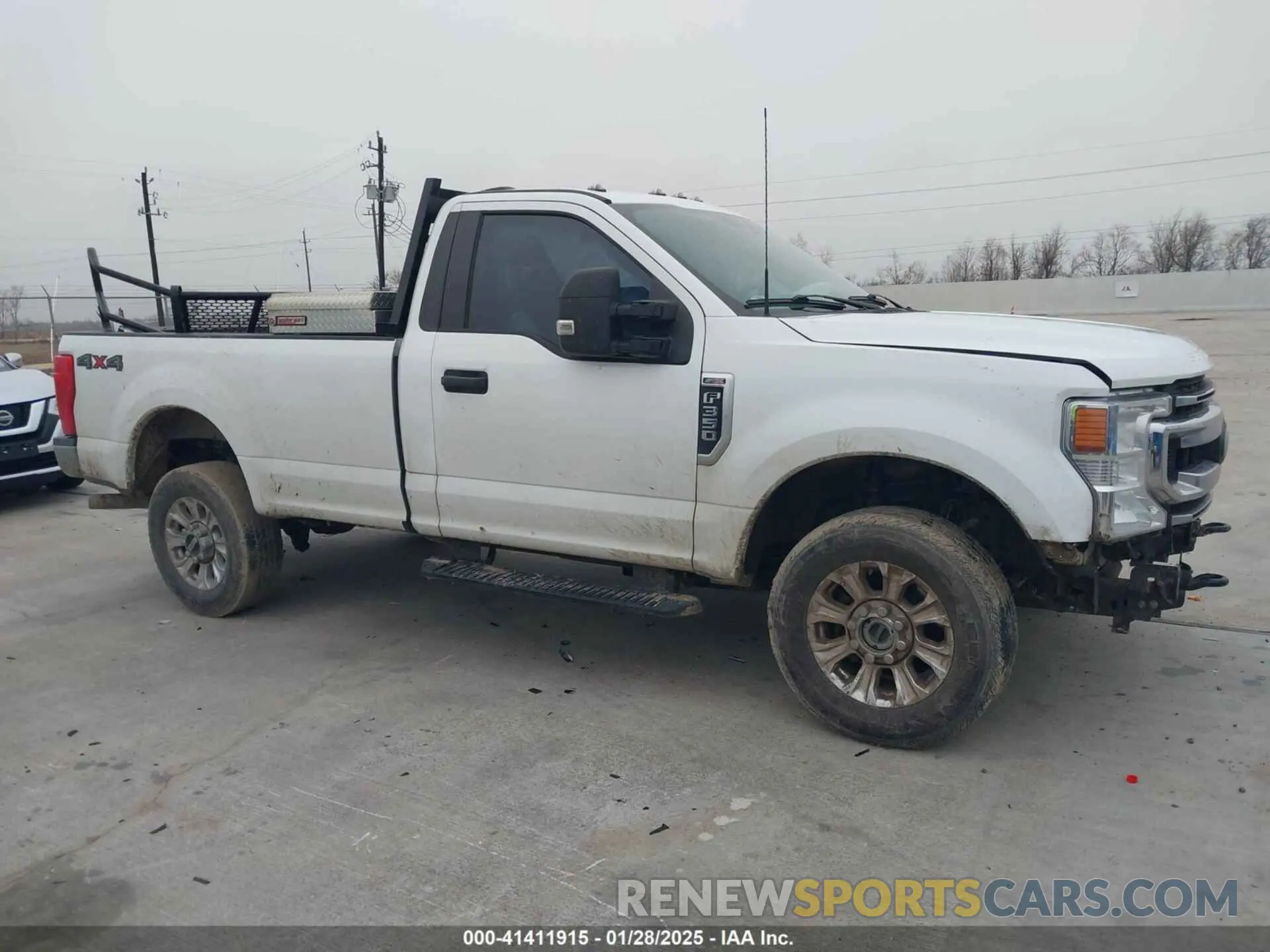 13 Фотография поврежденного автомобиля 1FTRF3B60NEG44133 FORD F-350 2022