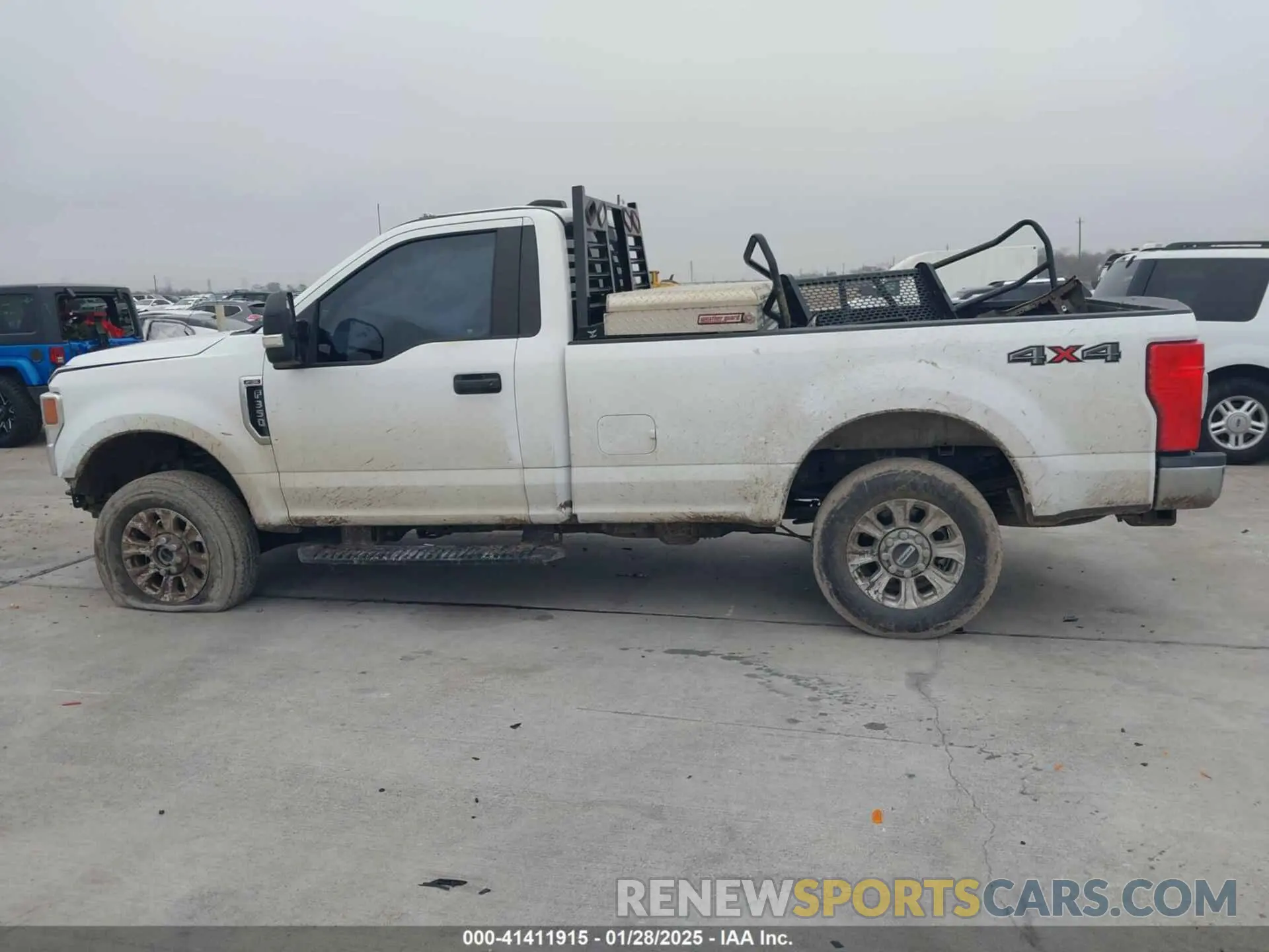 14 Фотография поврежденного автомобиля 1FTRF3B60NEG44133 FORD F-350 2022