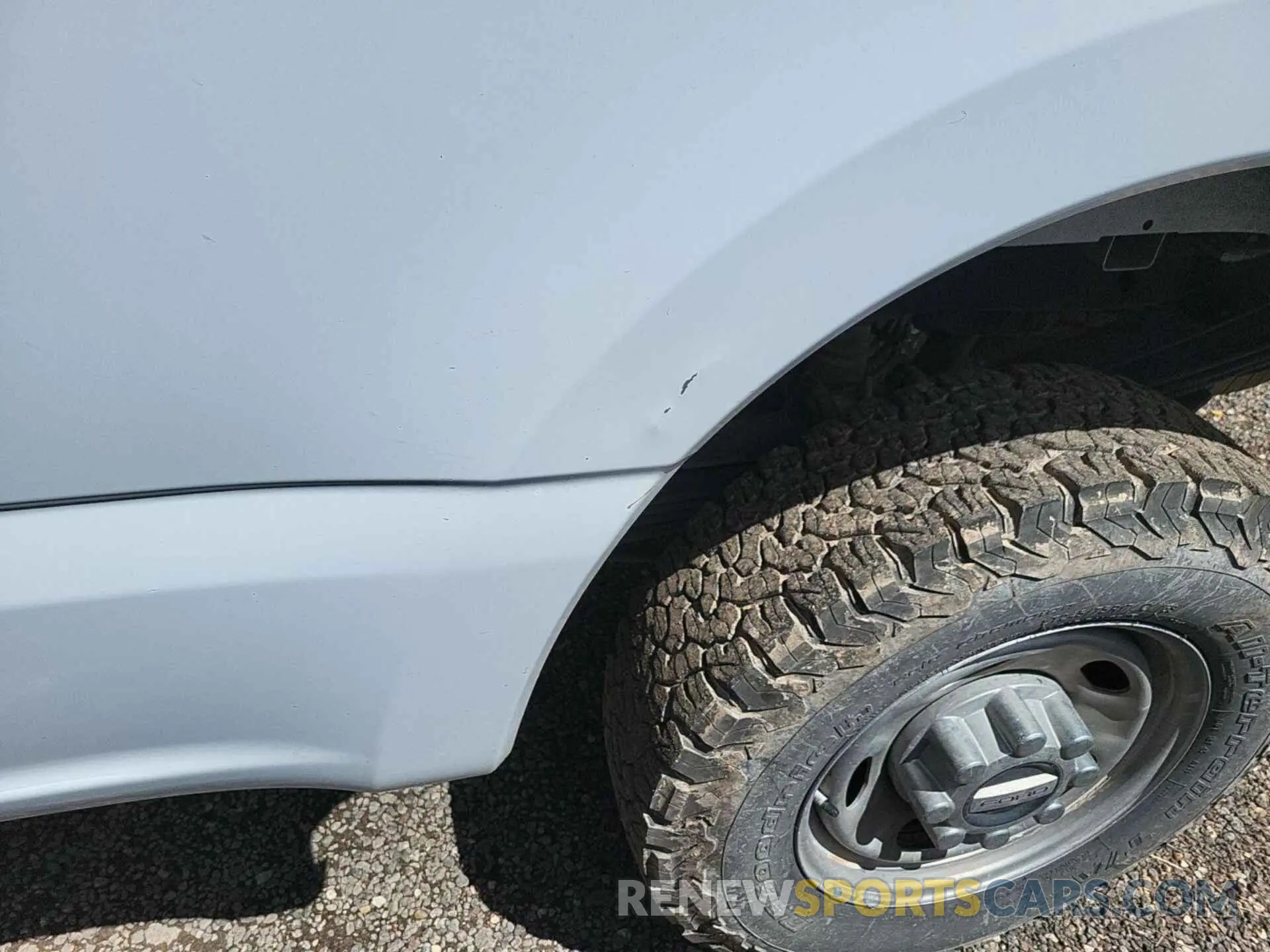 15 Photograph of a damaged car 1FT8W3BA3PEC99313 FORD F-350 2023