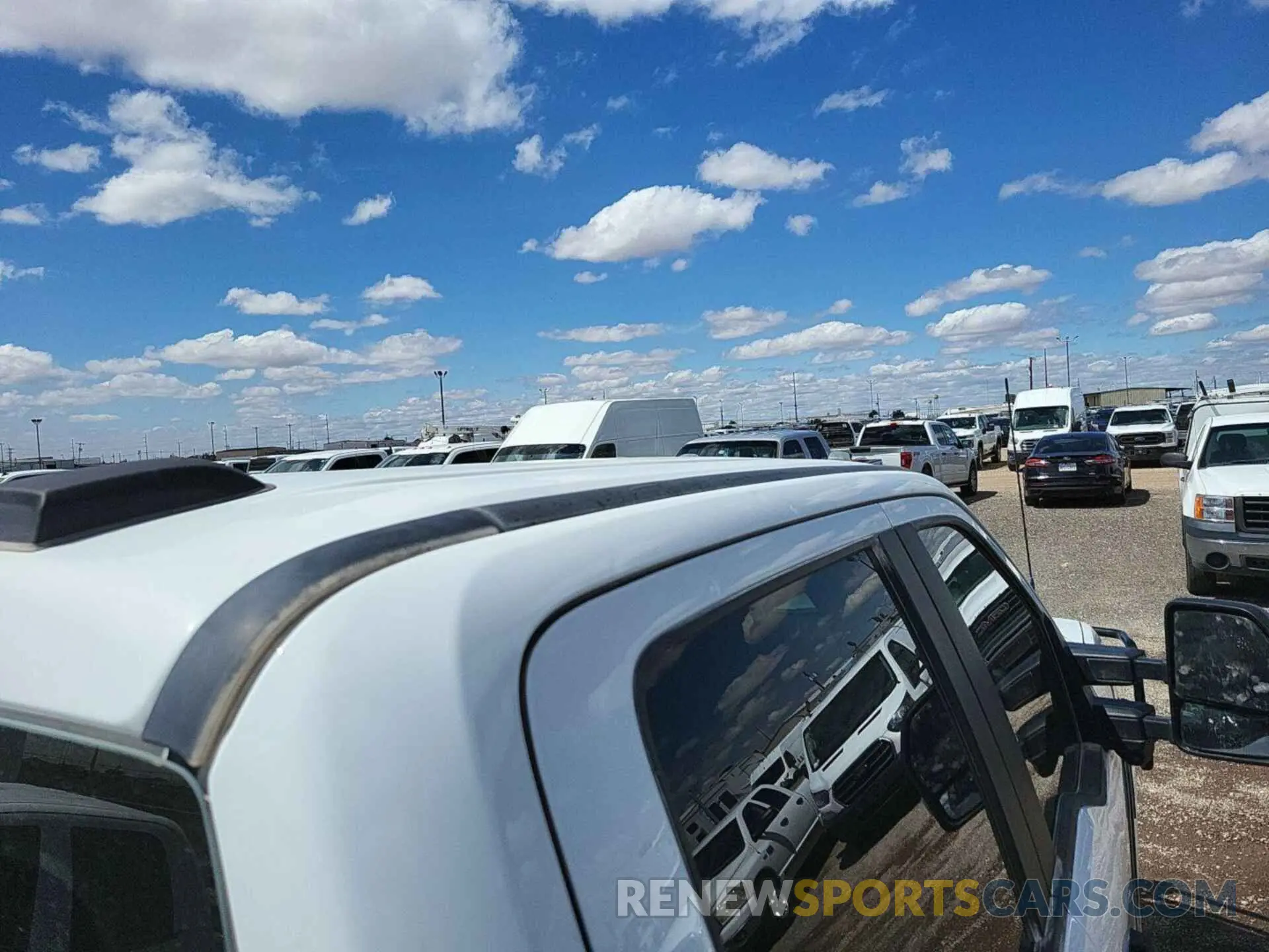 3 Photograph of a damaged car 1FT8W3BA3PEC99313 FORD F-350 2023