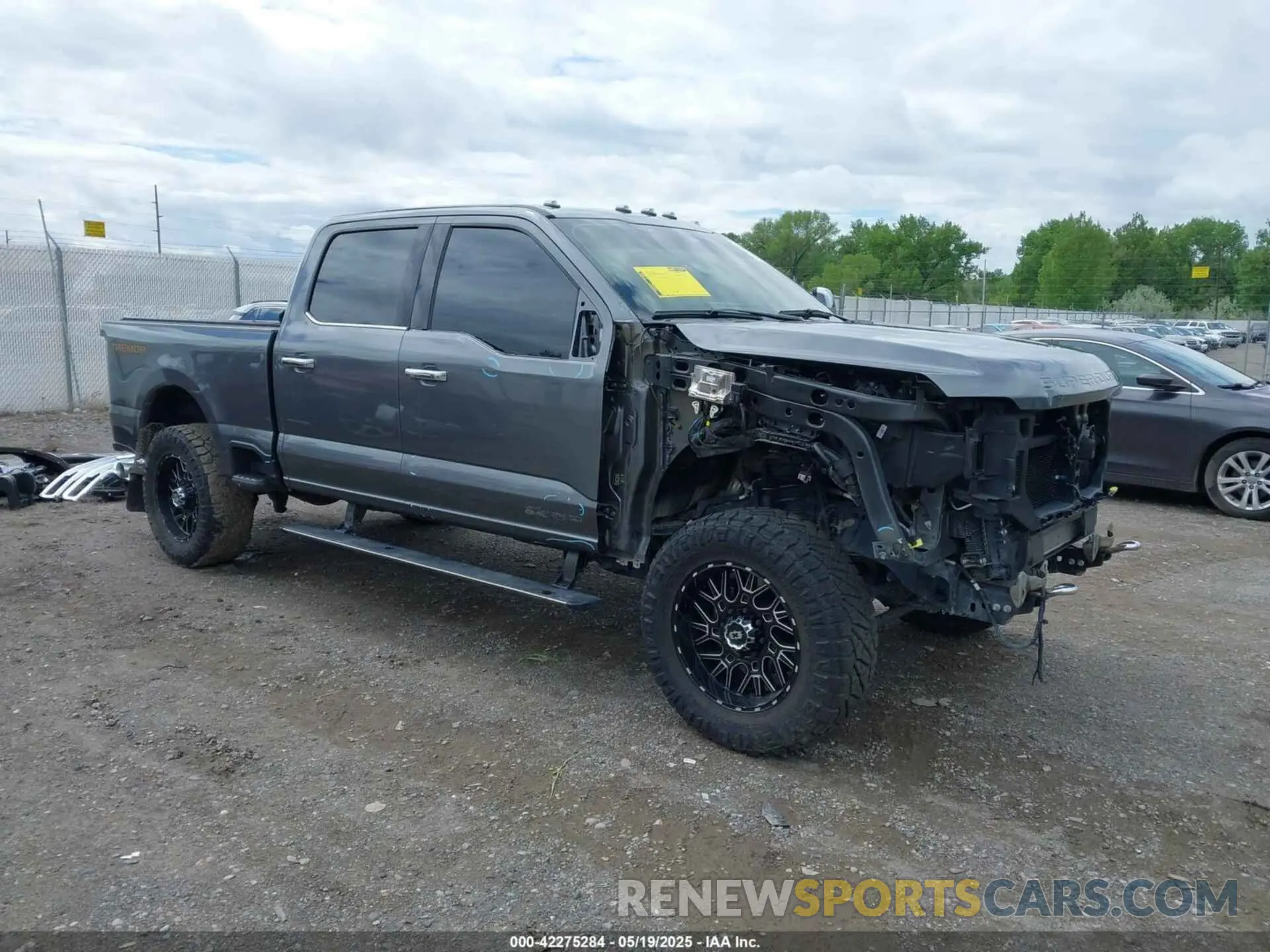 1 Photograph of a damaged car 1FT8W3BMXPED73210 FORD F-350 2023