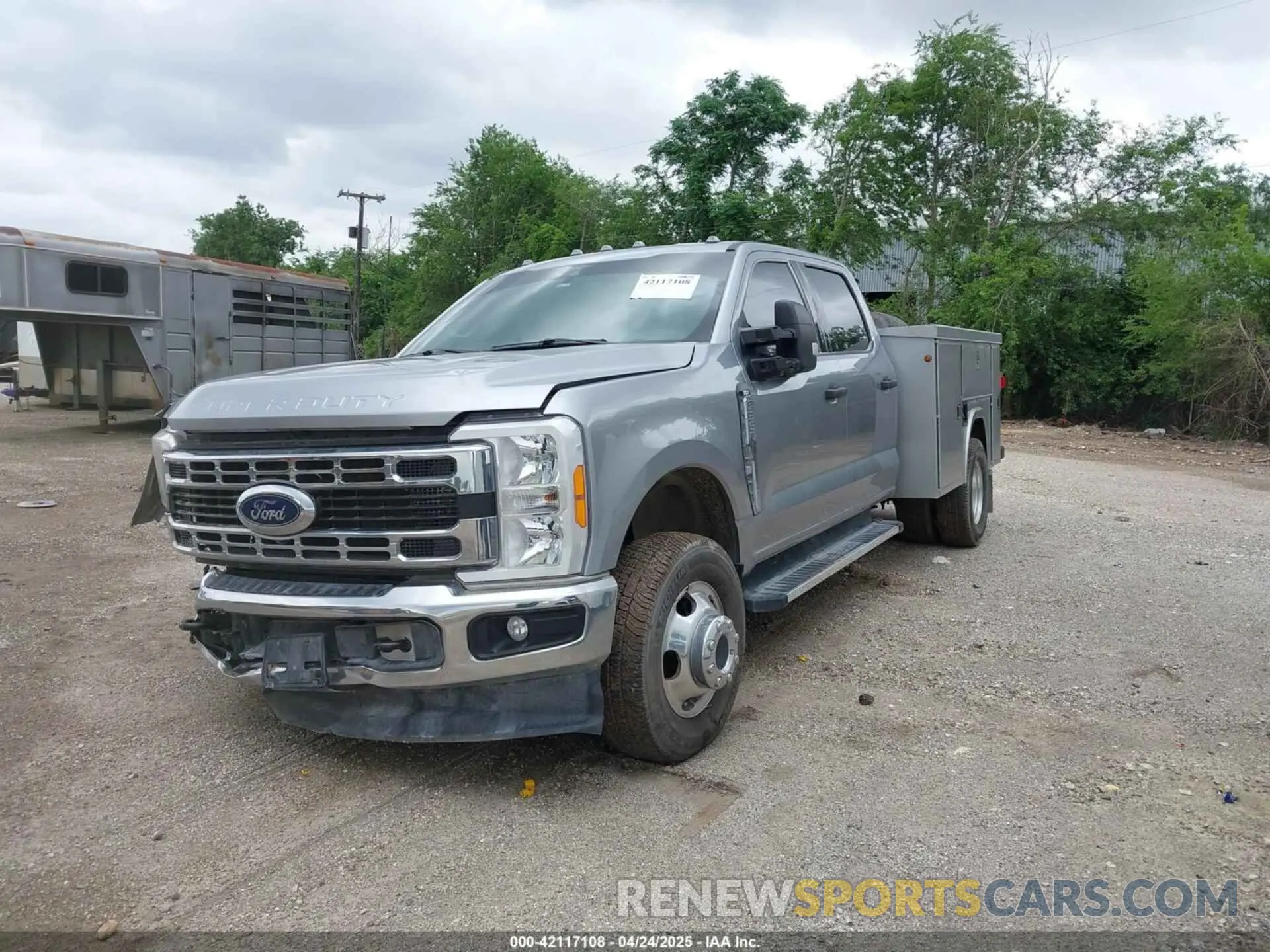 2 Фотография поврежденного автомобиля 1FT8W3DN5PEE00688 FORD F-350 2023