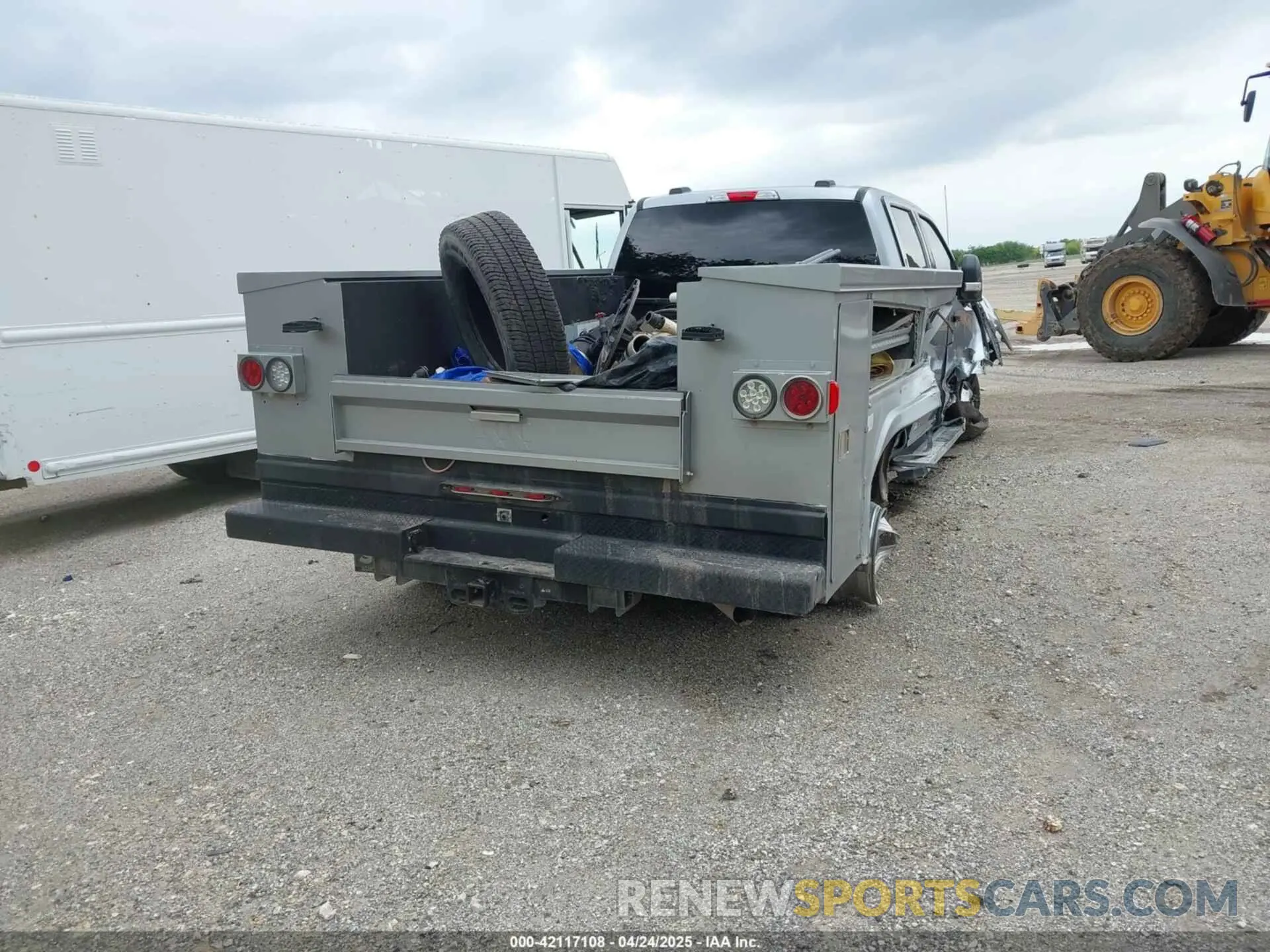 4 Фотография поврежденного автомобиля 1FT8W3DN5PEE00688 FORD F-350 2023
