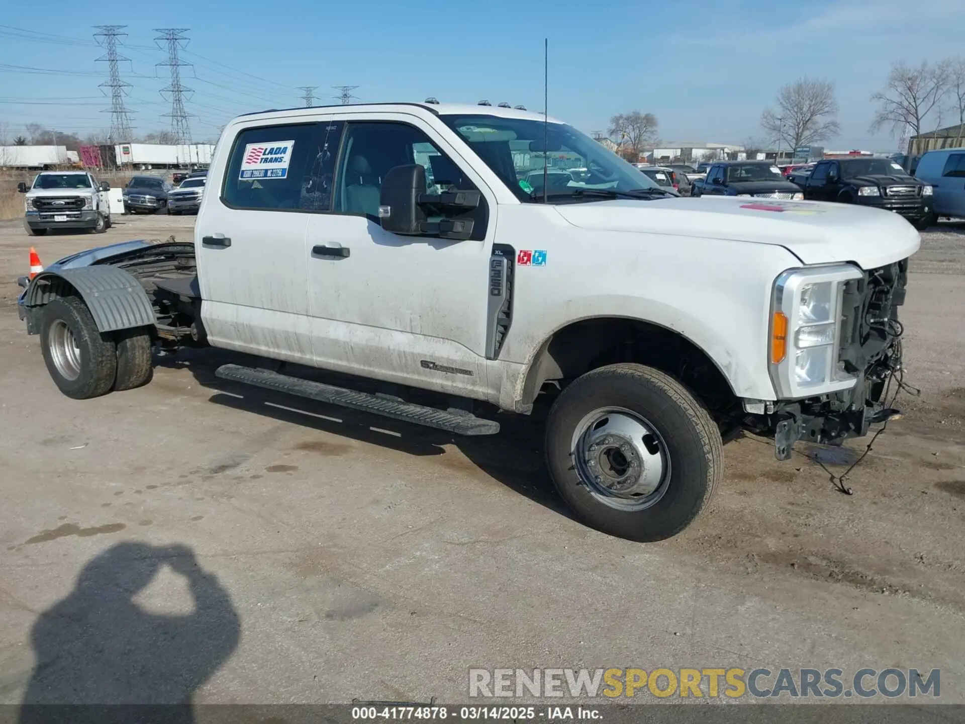 1 Фотография поврежденного автомобиля 1FT8W3DT1PEC85117 FORD F-350 2023