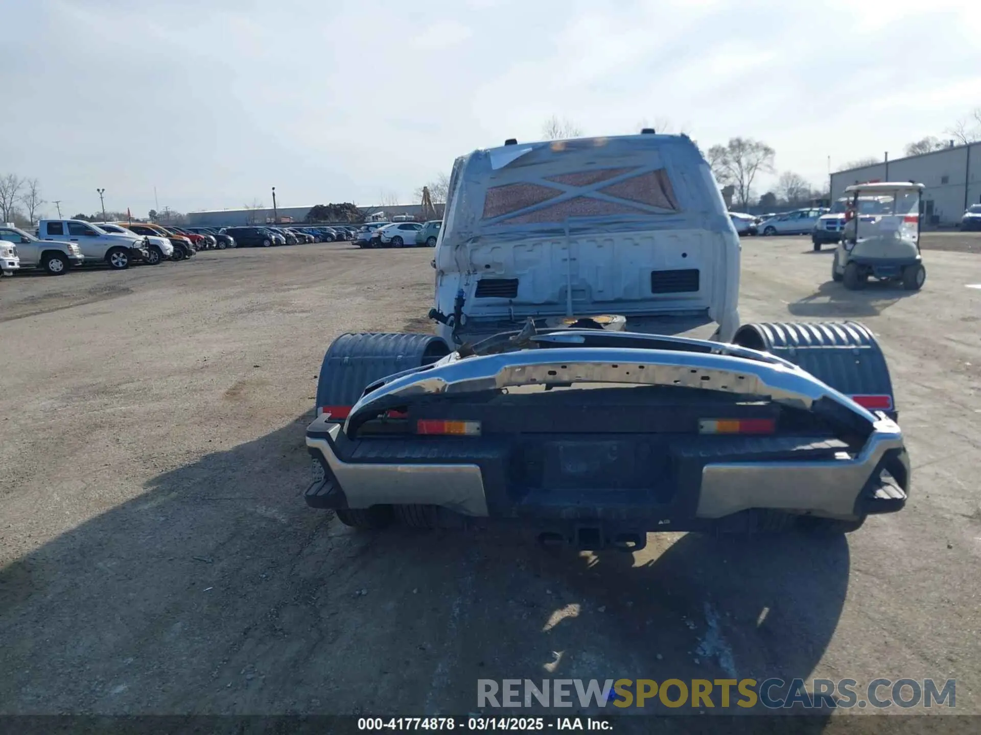 17 Фотография поврежденного автомобиля 1FT8W3DT1PEC85117 FORD F-350 2023